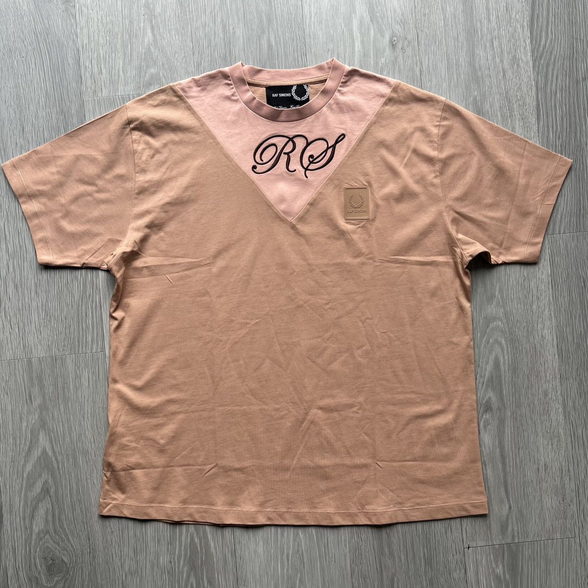 Fred Perry × Raf Simons Raf Simons x Fred Perry Collab Peach T Shirt Size US L / EU 52-54 / 3 - 1 Thumbnail