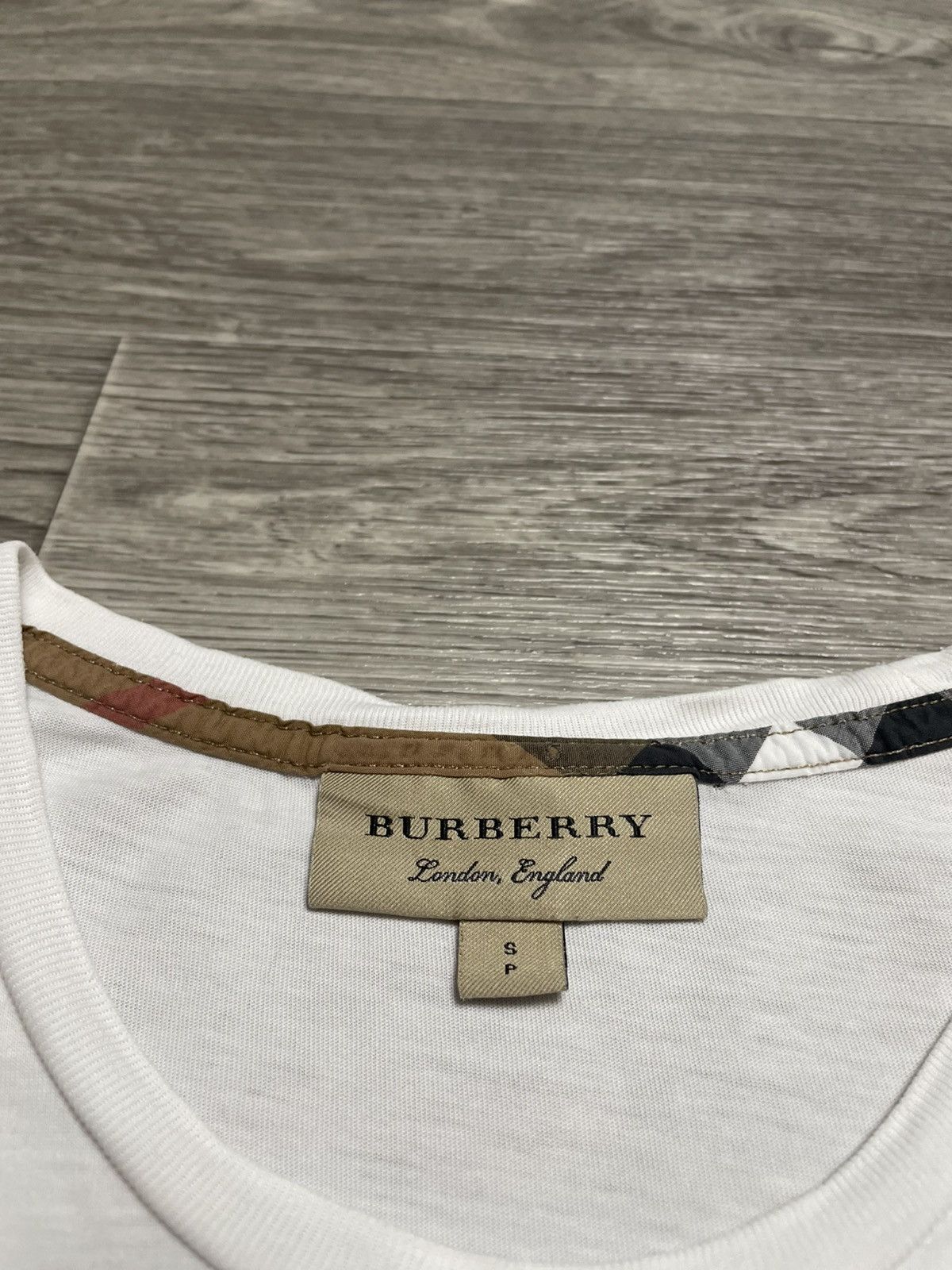 Burberry Burberry White Basic T-Shirt Size US S / EU 44-46 / 1 - 12 Thumbnail