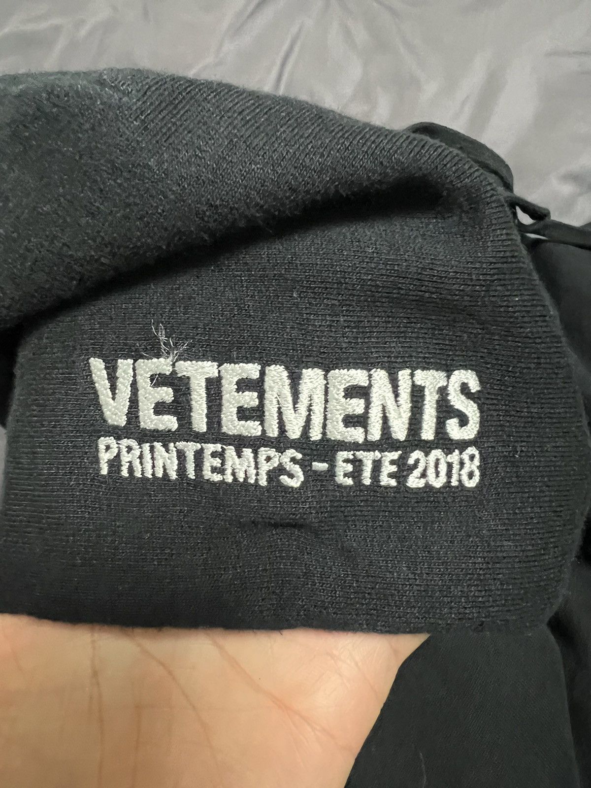 Vetements *RARE* Vetements UFO 1/50 Limited Size US L / EU 52-54 / 3 - 8 Thumbnail