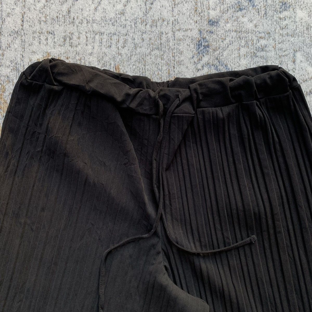 Japanese Brand Rare Japanese Brand Issey Style Pleats Pants Size US 34 / EU 50 - 2 Thumbnail