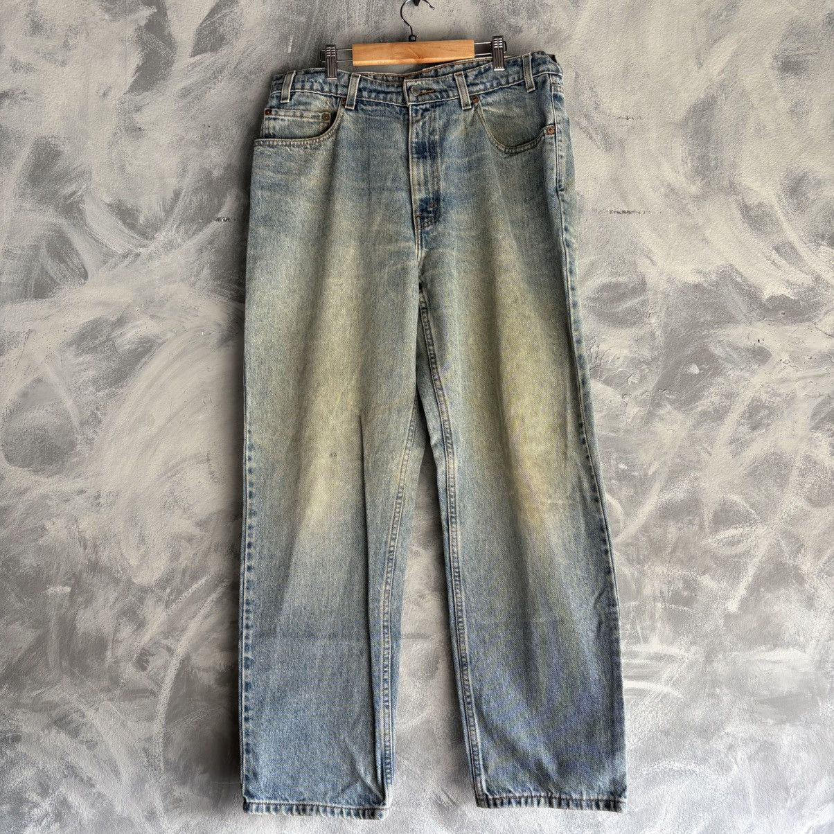 Levi's Vintage Levis 550 Jeans Mens 36x30 Relaxed Fit 90 Denim Blue Size US 36 / EU 52 - 4 Thumbnail
