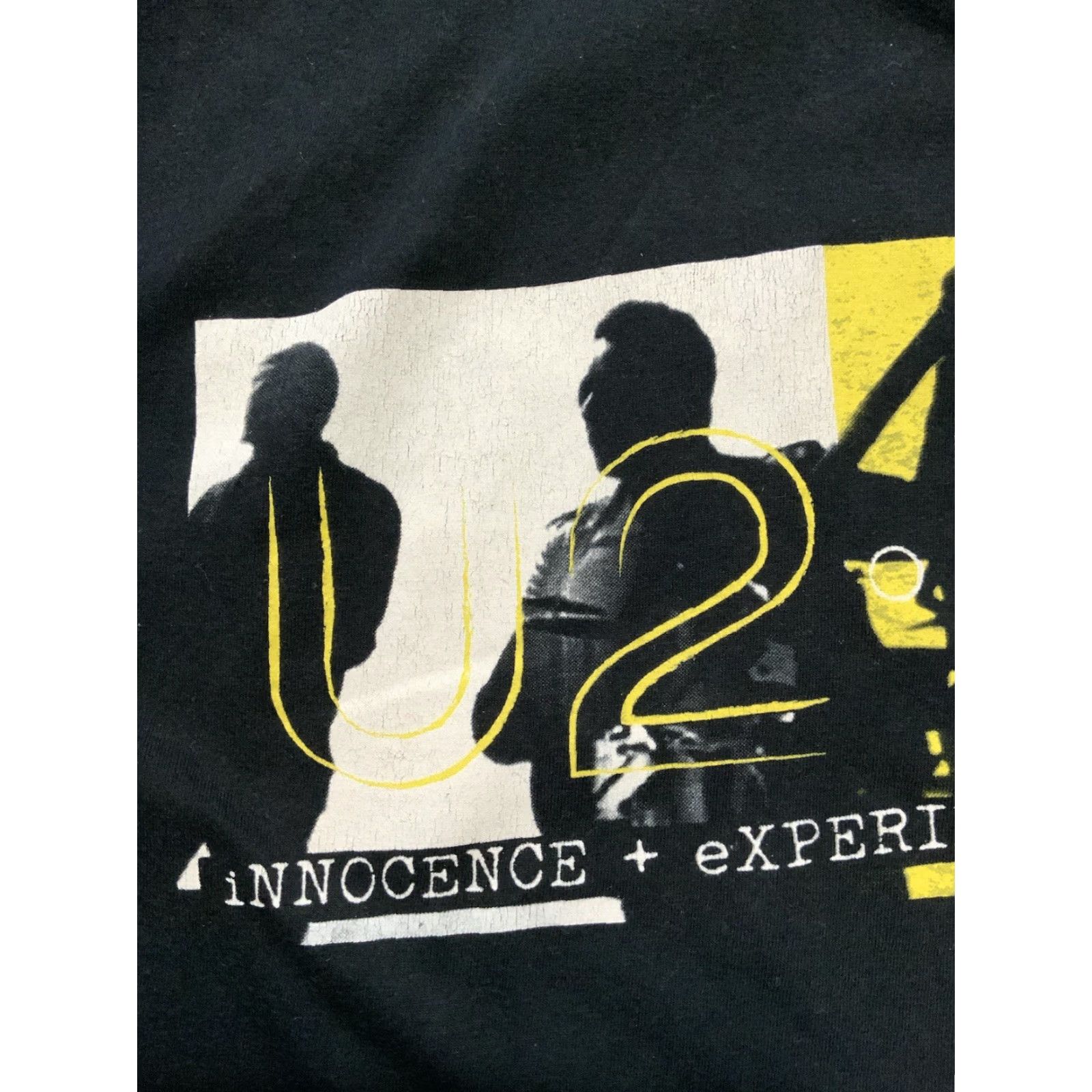 Olive VINTAGE U2 Innocence Experience Tour 2015 Concert Official Merch Band Graphic T-Shirt LG Black Mens Large Shirt Size US L / EU 52-54 / 3 - 6 Thumbnail