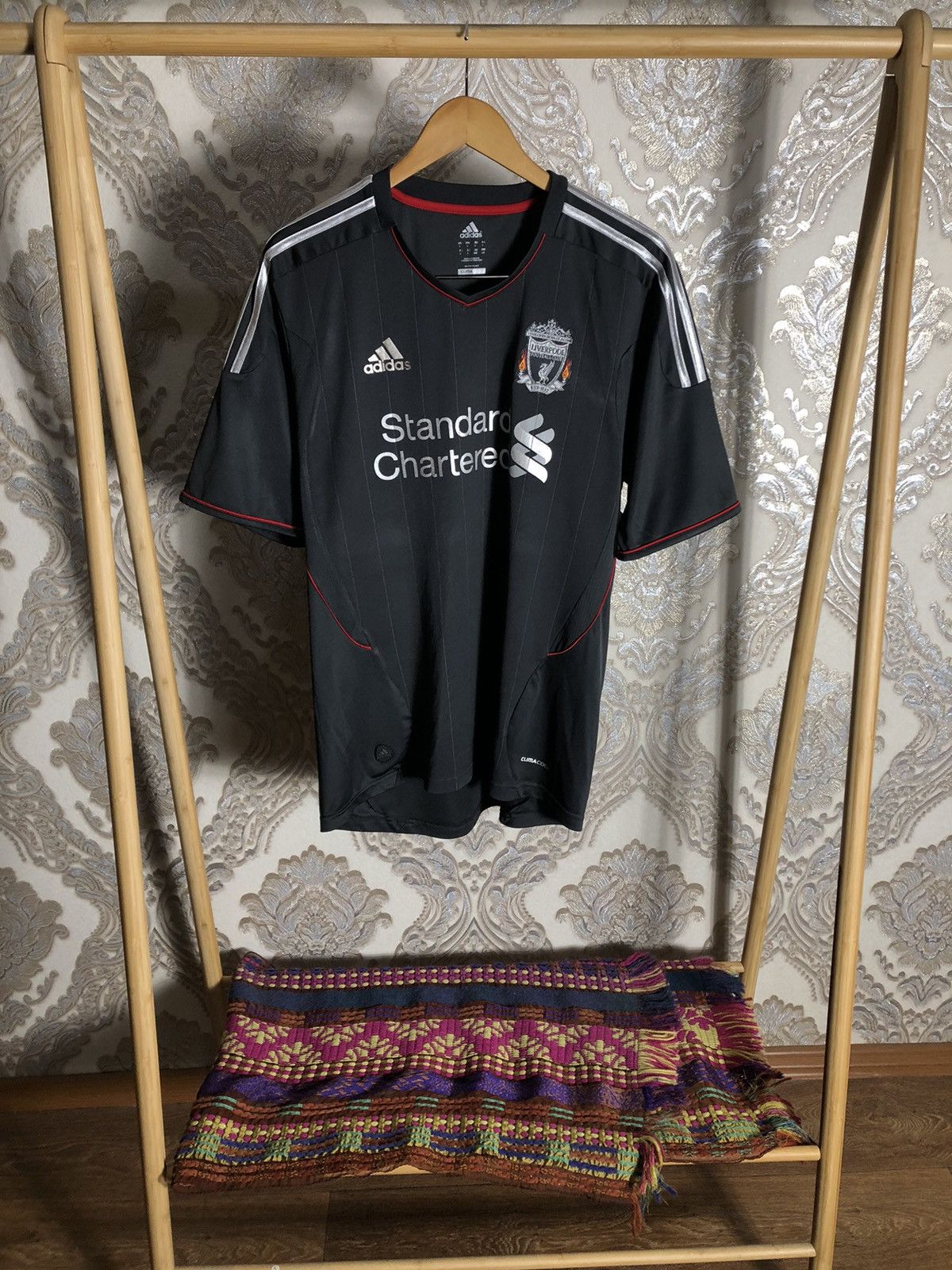 Adidas VINTAGE ADIDAS FC LIVERPOOL ENGLAND SOCCER JERSEY RETRO Y2K Size US L / EU 52-54 / 3 - 1 Thumbnail