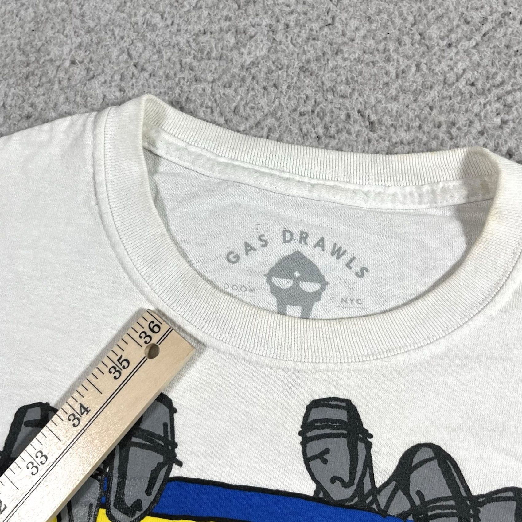 GAS Gas Drawls Mf Doom Gas Drawls Shirt Men XL White Hip Hop Graphic Supervillain 80s 90s Music Retro T-Shirt Mens XL White Cotton Short Sleeve Crew Neck Size US XL / EU 56 / 4 - 5 Thumbnail