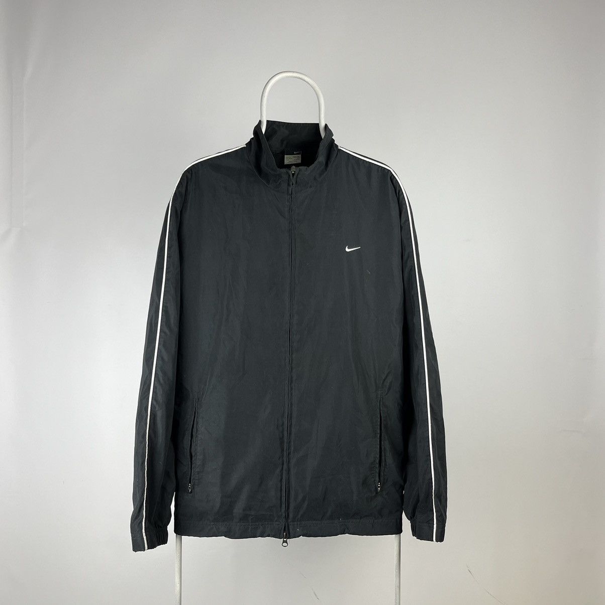 Nike Vintage Nike track jacket windbreaker size XLarge y2k Size US XL / EU 56 / 4 - 1 Thumbnail