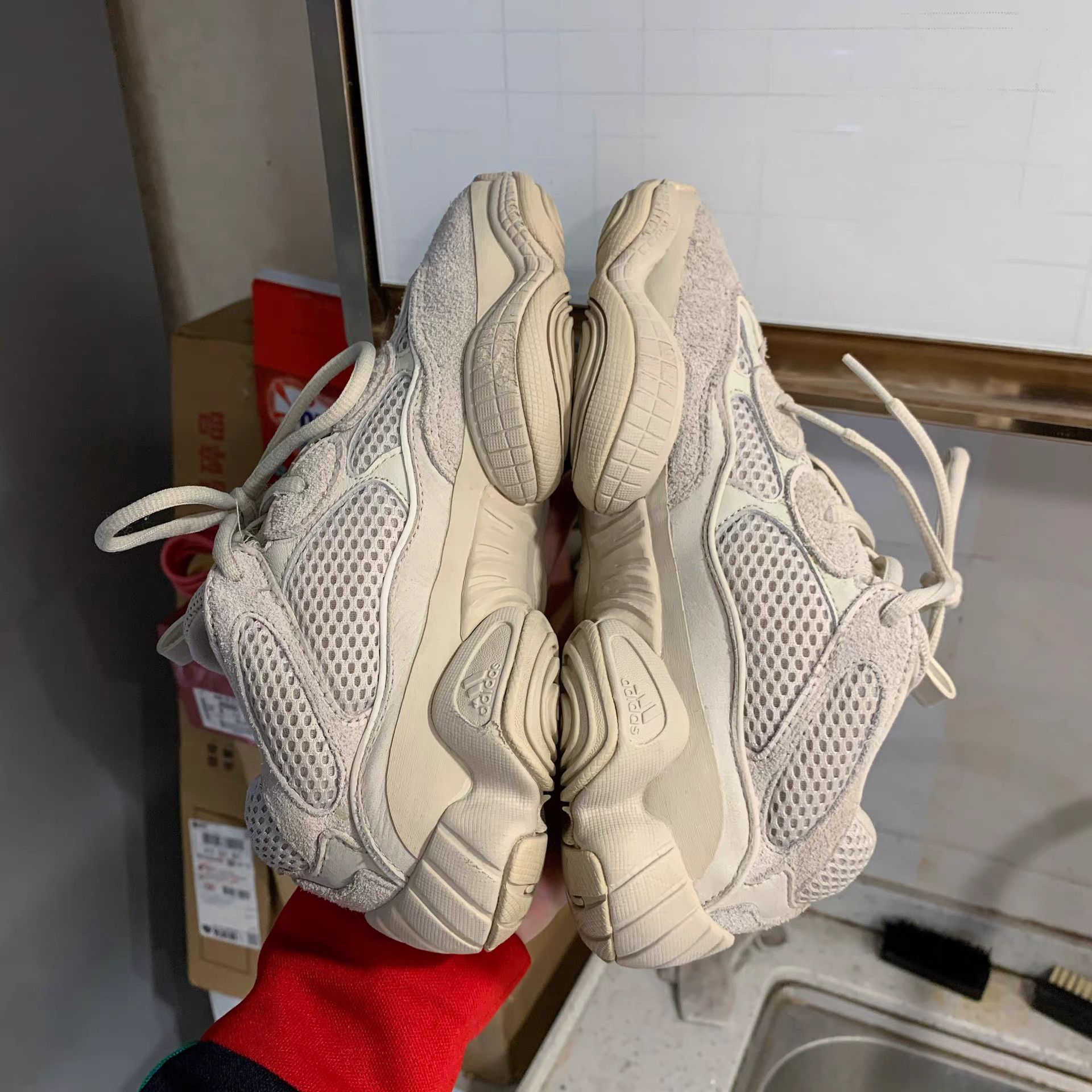 Yeezy Yeezy 500 Blush Size US 7 / IT 37 - 3 Thumbnail