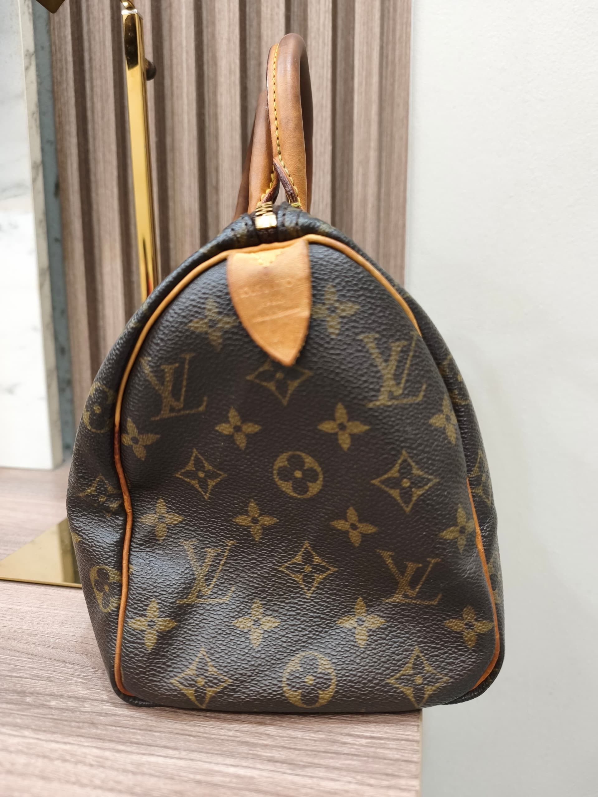 Louis Vuitton Louis Vuitton Monogram Speedy 25 Bag Size ONE SIZE - 3 Thumbnail