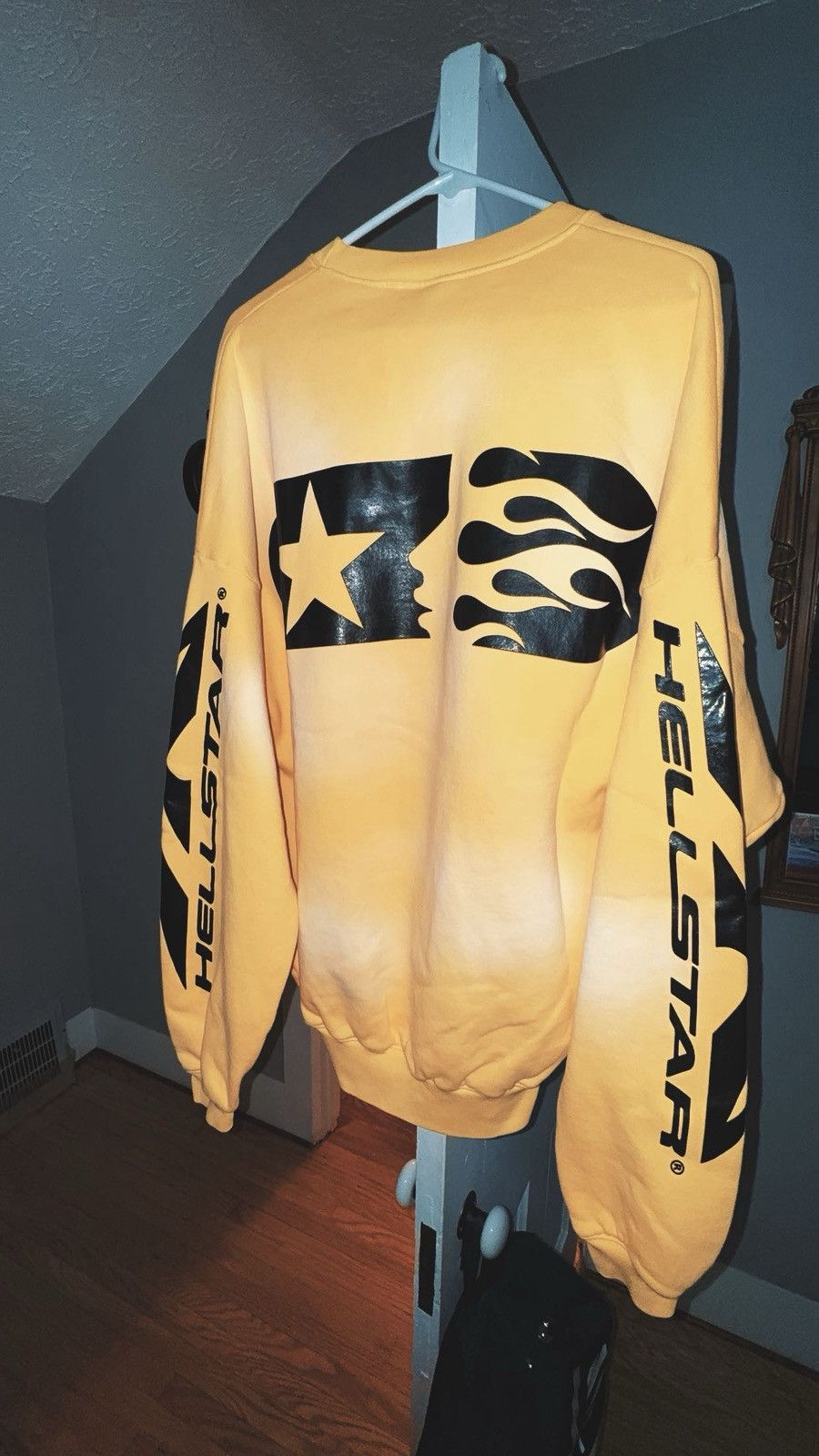HELLSTAR Hellstar sports crewneck size small Size US S / EU 44-46 / 1 - 1 Thumbnail