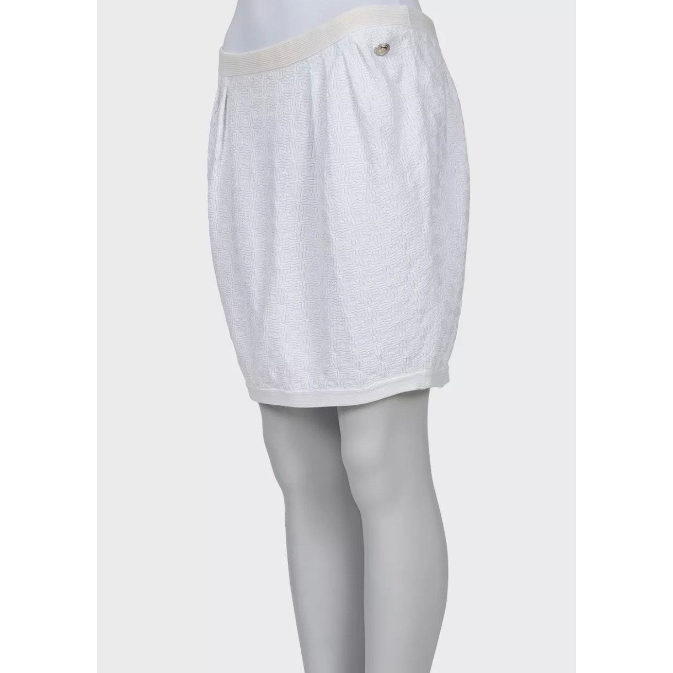 Chanel Chanel White Cotton Slim Skirt Sz.40/L Size 28" / US 6 / IT 42 - 2 Thumbnail