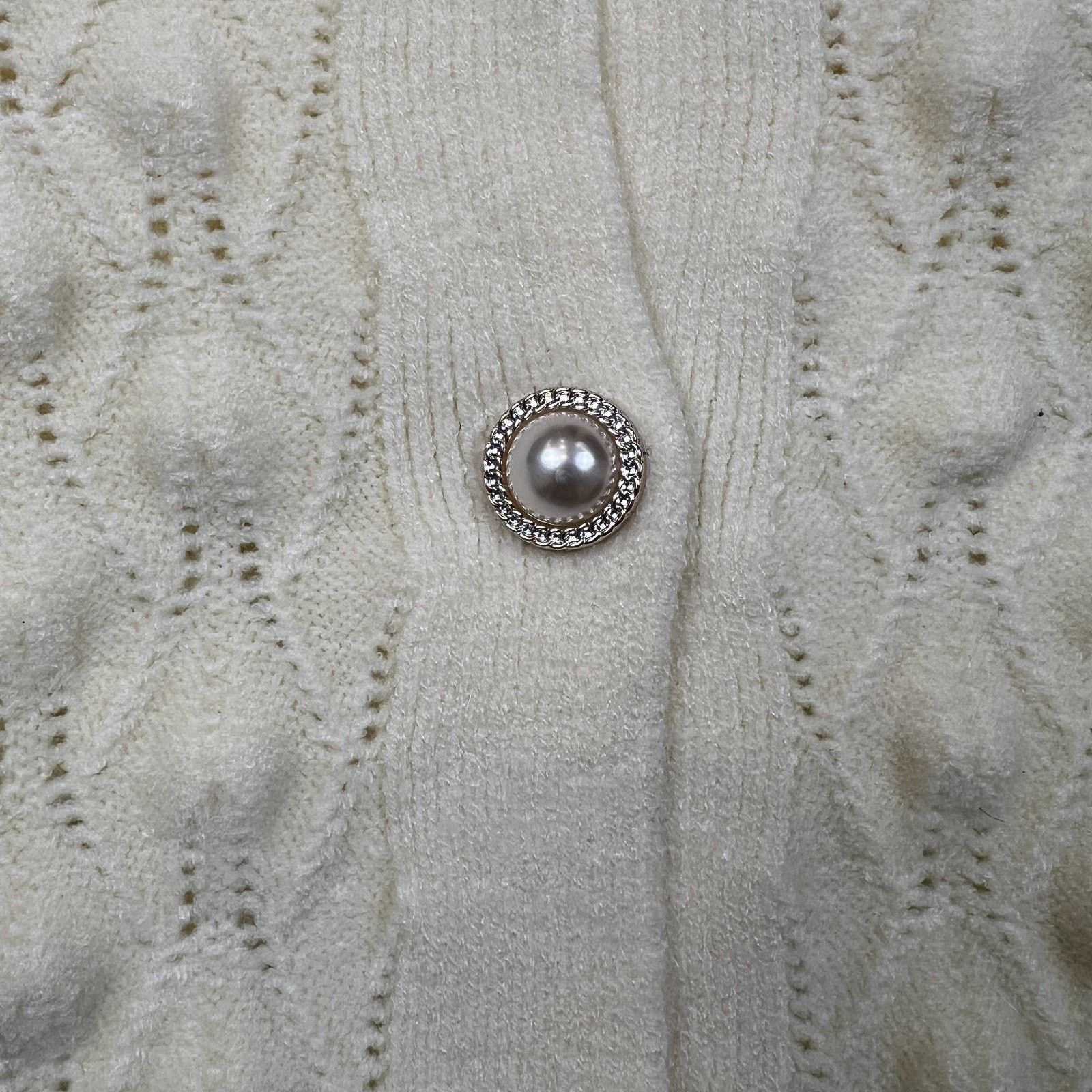 Vintage Vintage 90s Ivory Bobble Knit Cardigan Pearl Button Sweater Size S / US 4 / IT 40 - 4 Thumbnail