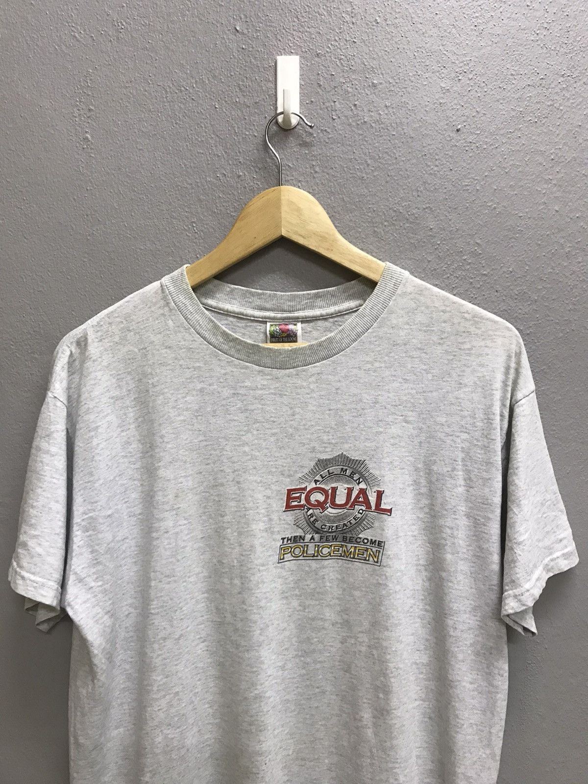 Fruit Of The Loom VINTAGE 90s CAPITAL CONCEPTS TSHIRT Size US L / EU 52-54 / 3 - 6 Thumbnail