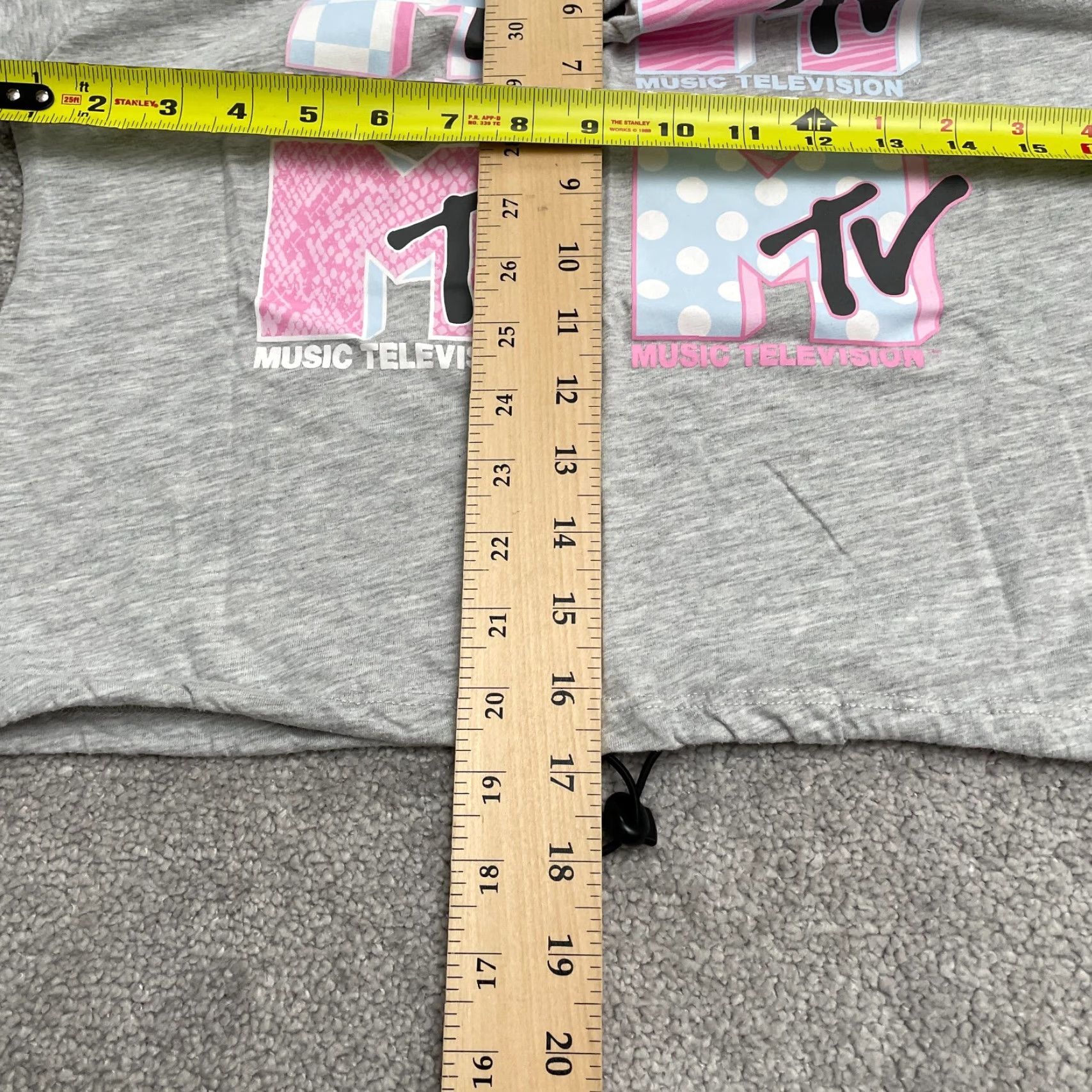 Vintage MTV Graphic T-Shirt Girls Large Gray Crew Neck Short Sleeve Casual Music Tee Top Size L / US 10 / IT 46 - 7 Thumbnail
