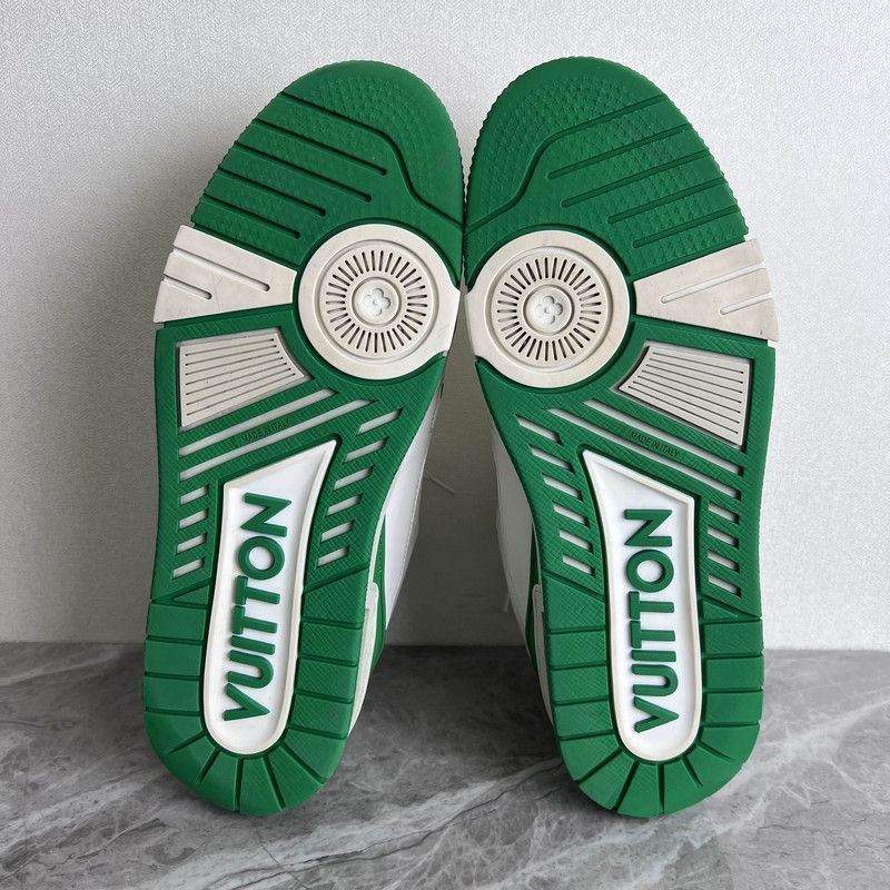 Louis Vuitton Louis Vuitton Trainer Sneakers in White and Green -2508 Size US 8 / EU 41 - 4 Thumbnail