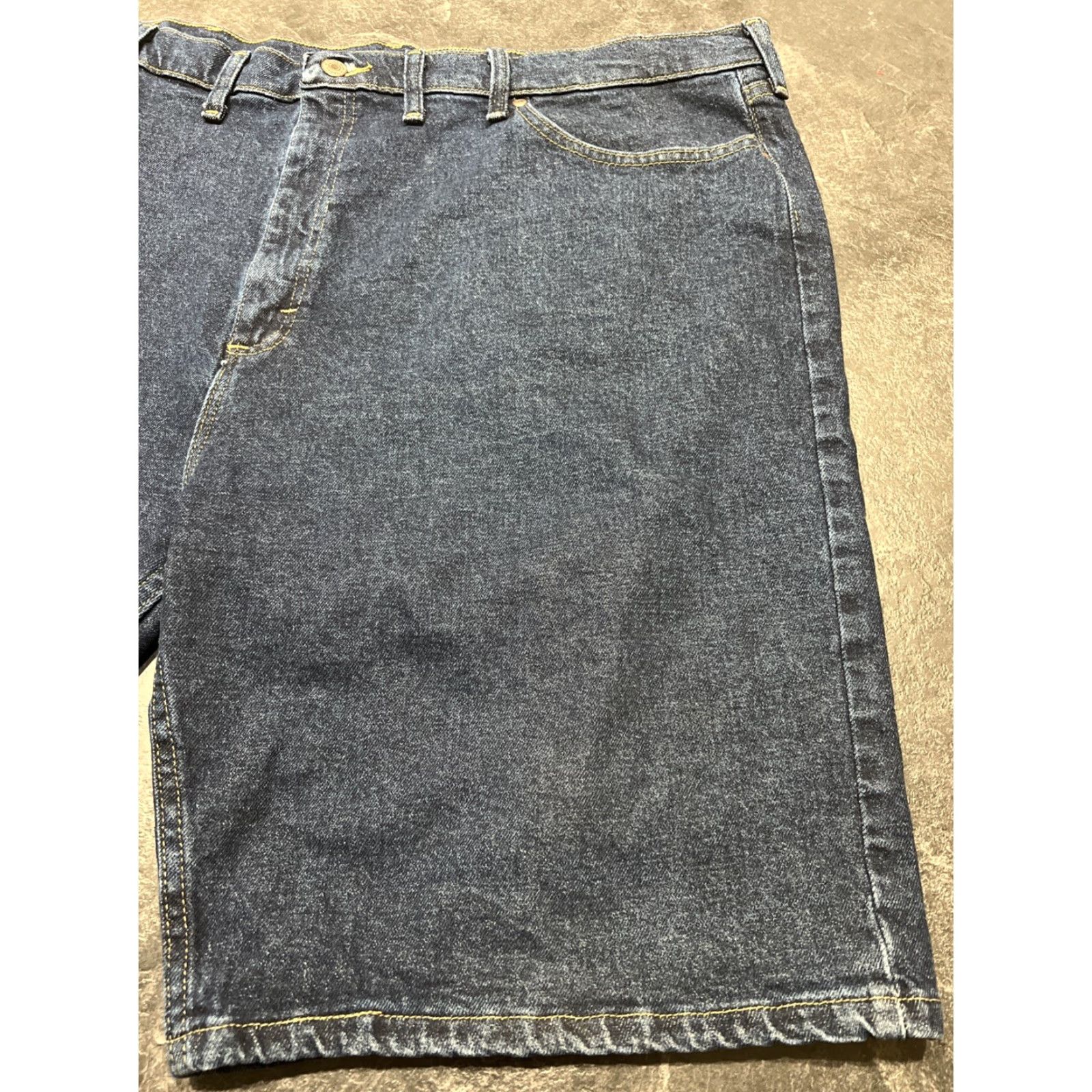 Wrangler Wrangler Mens Denim Shorts Size 44 Blue Carpenter Adult Regular 9-Inch Inseam Size US 44 / EU 60 - 2 Thumbnail