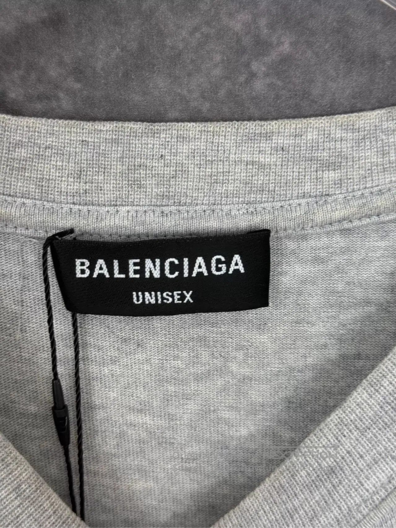 Balenciaga Gray Short Sleeve Graphic T. Size US XS / EU 42 / 0 - 3 Thumbnail