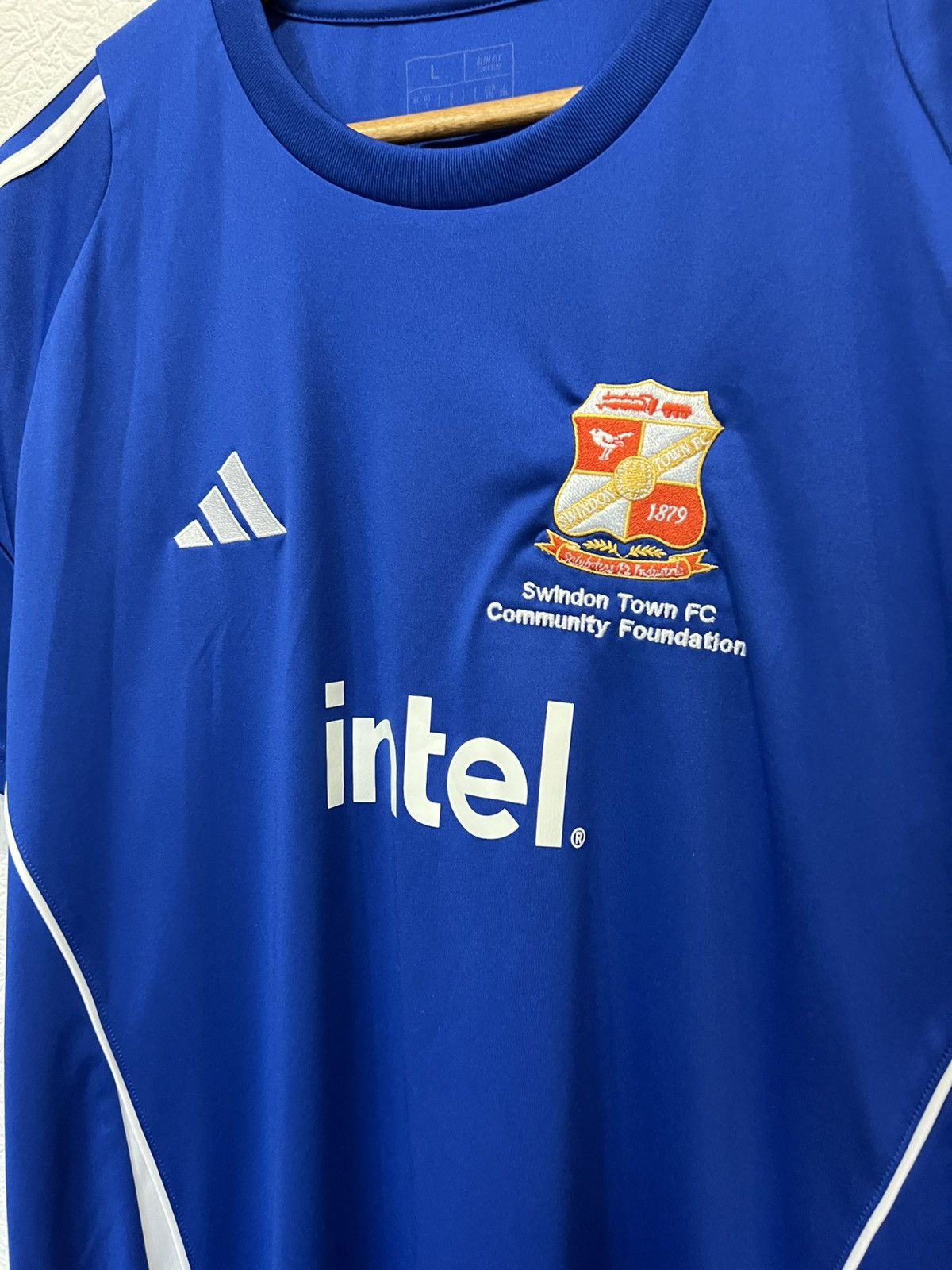Adidas Adidas Swindon Town Soccer Jersey Shirt Mens Size US L / EU 52-54 / 3 - 2 Thumbnail