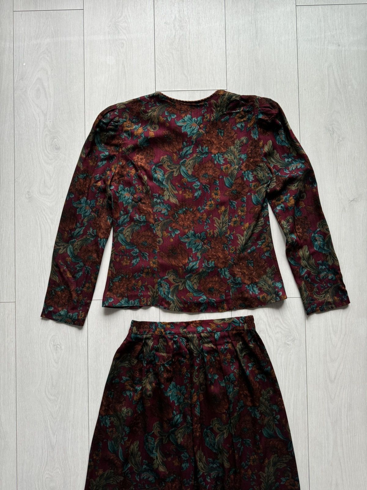 Designer × Vintage Jessica Howard Floral Skirt Suit & Blouse-Jacket Vintage Size 30" / US 8 / IT 44 - 2 Thumbnail