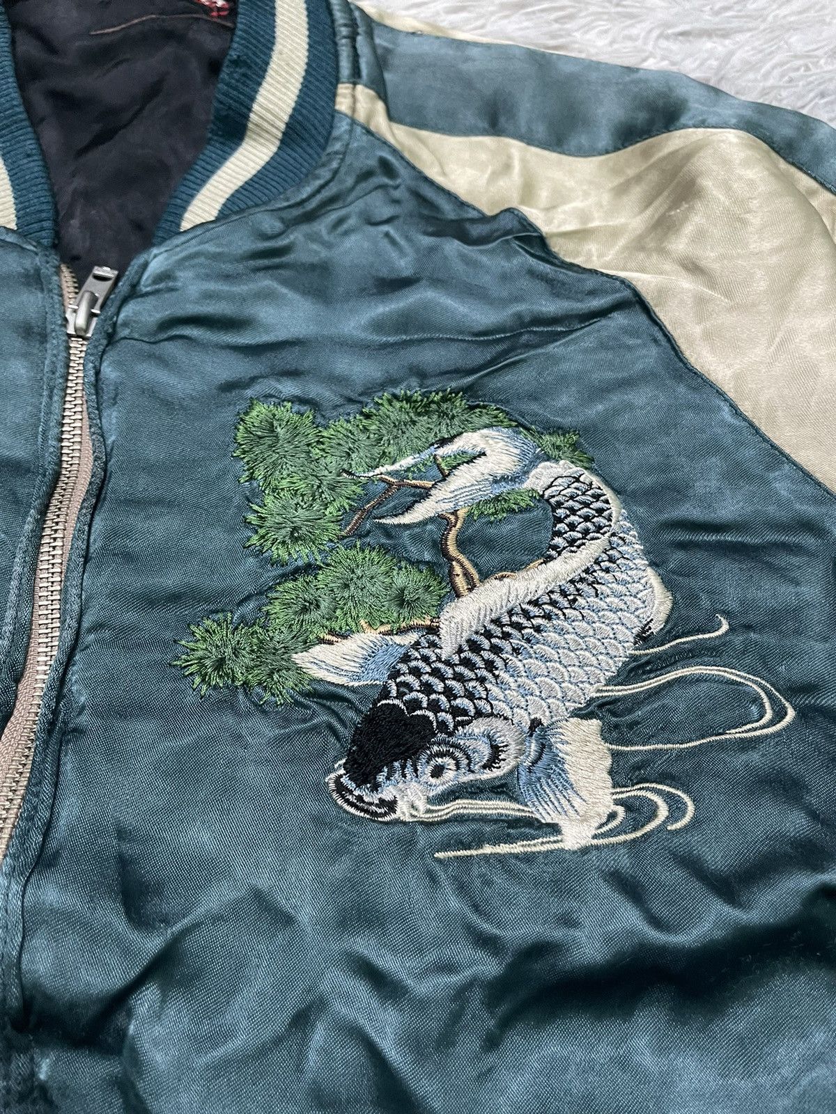 Toyo Enterprises VINTAGE SUKAJAN KOI FISH EMBROIDERED 💯 RAYON REVERSIBLE Size US L / EU 52-54 / 3 - 8 Thumbnail