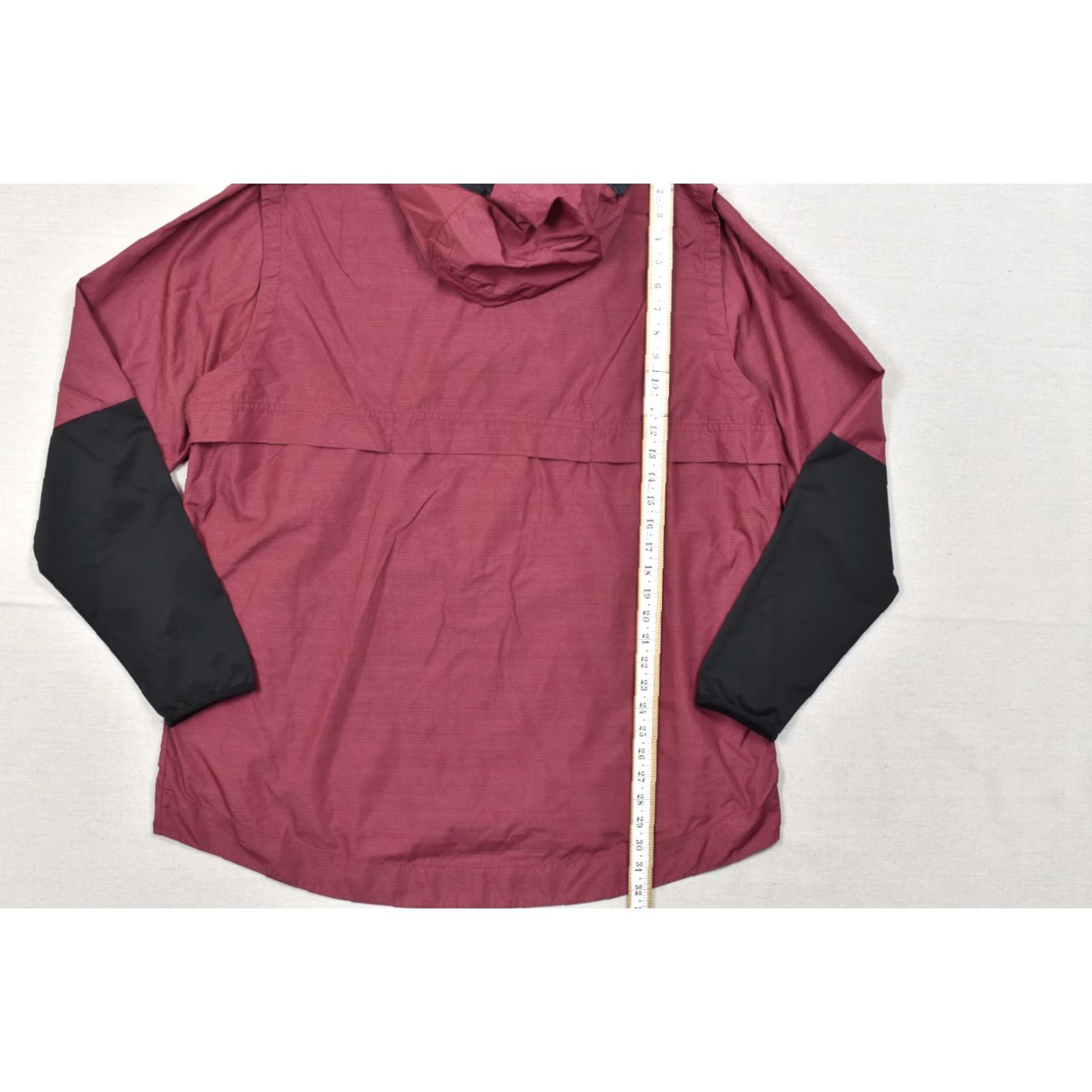 Nike Nike Men's 2XL Hooded Windbreaker Jacket Nylon Zip 1/4 Red Black Sleeves Logo Mid-Length Size US XXL / EU 58 / 5 - 3 Thumbnail