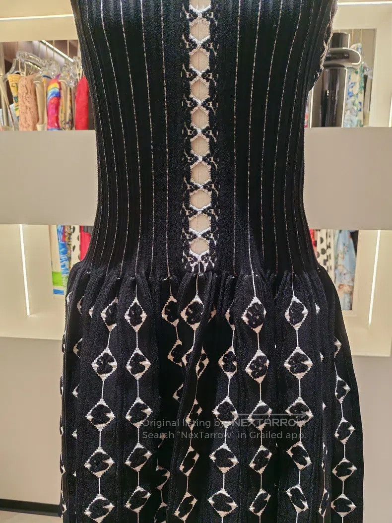 Alaia Alaia Black and white color block sleeveless dress Size XS / US 0-2 / IT 36-38 - 4 Thumbnail