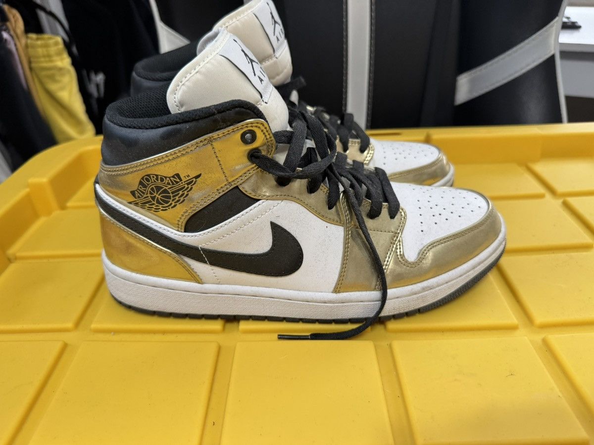 Jordan Brand Jordan Sneakers White and Gold Size US 9 / EU 42 - 2 Thumbnail