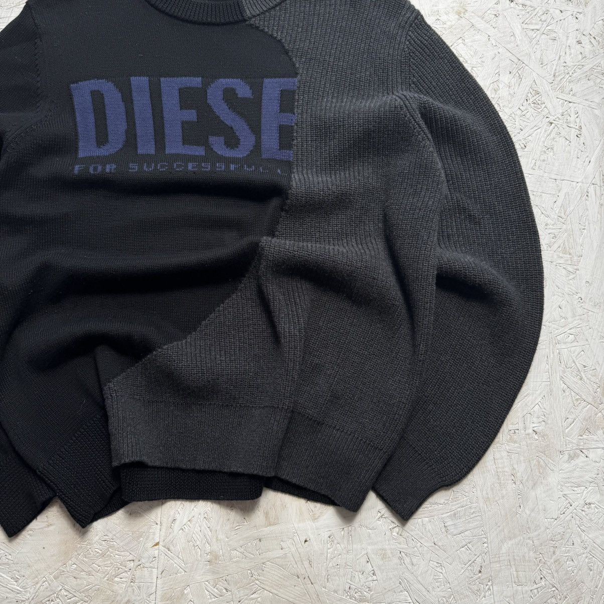 Diesel × Diesel Black Gold × Japanese Brand Modern Diesel Archival Center Logo Knit Avant-Garde Sweater Size US M / EU 48-50 / 2 - 3 Thumbnail