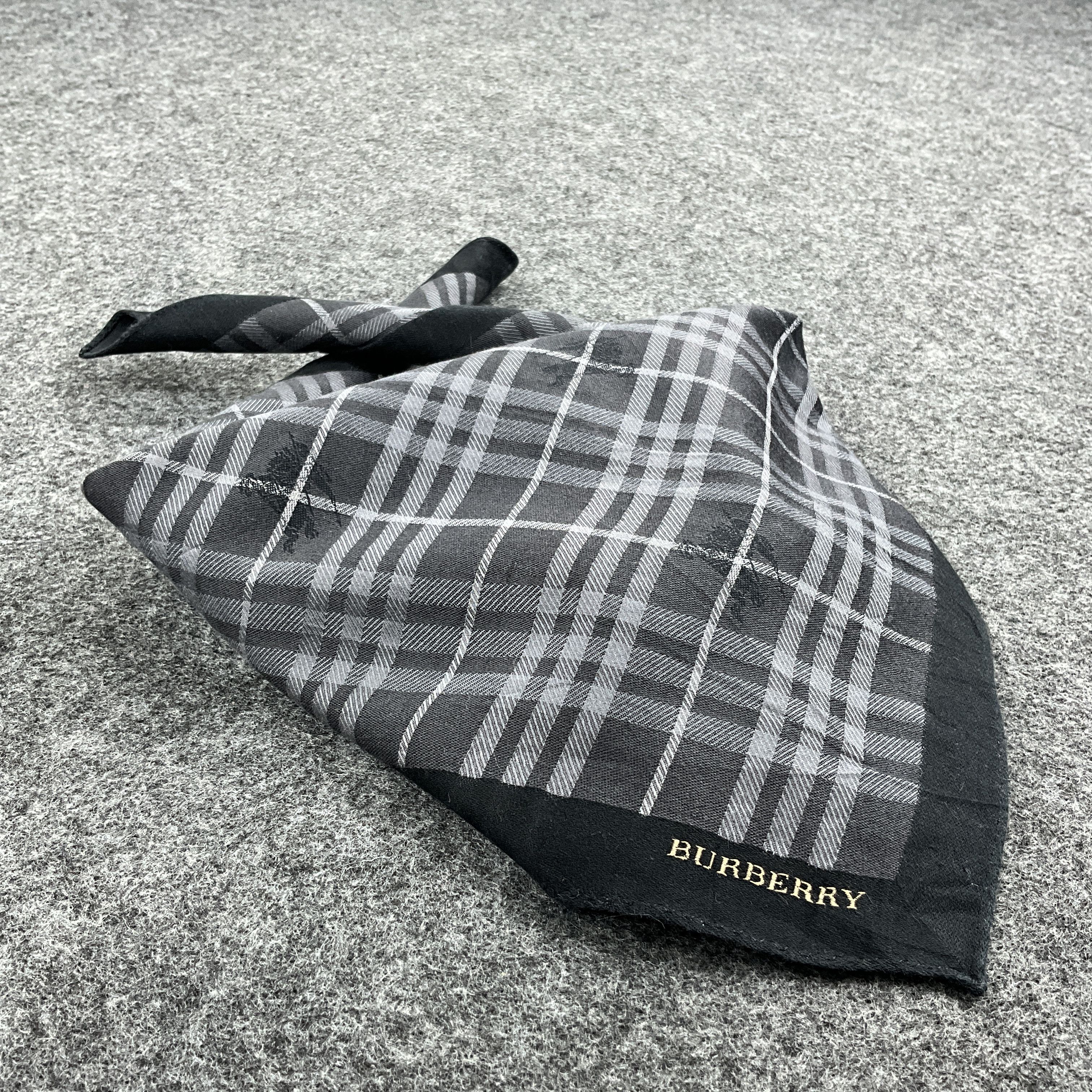 Burberry × Vintage Burberry Handkerchief / Bandana / Neckerchief B063 Size ONE SIZE - 3 Thumbnail