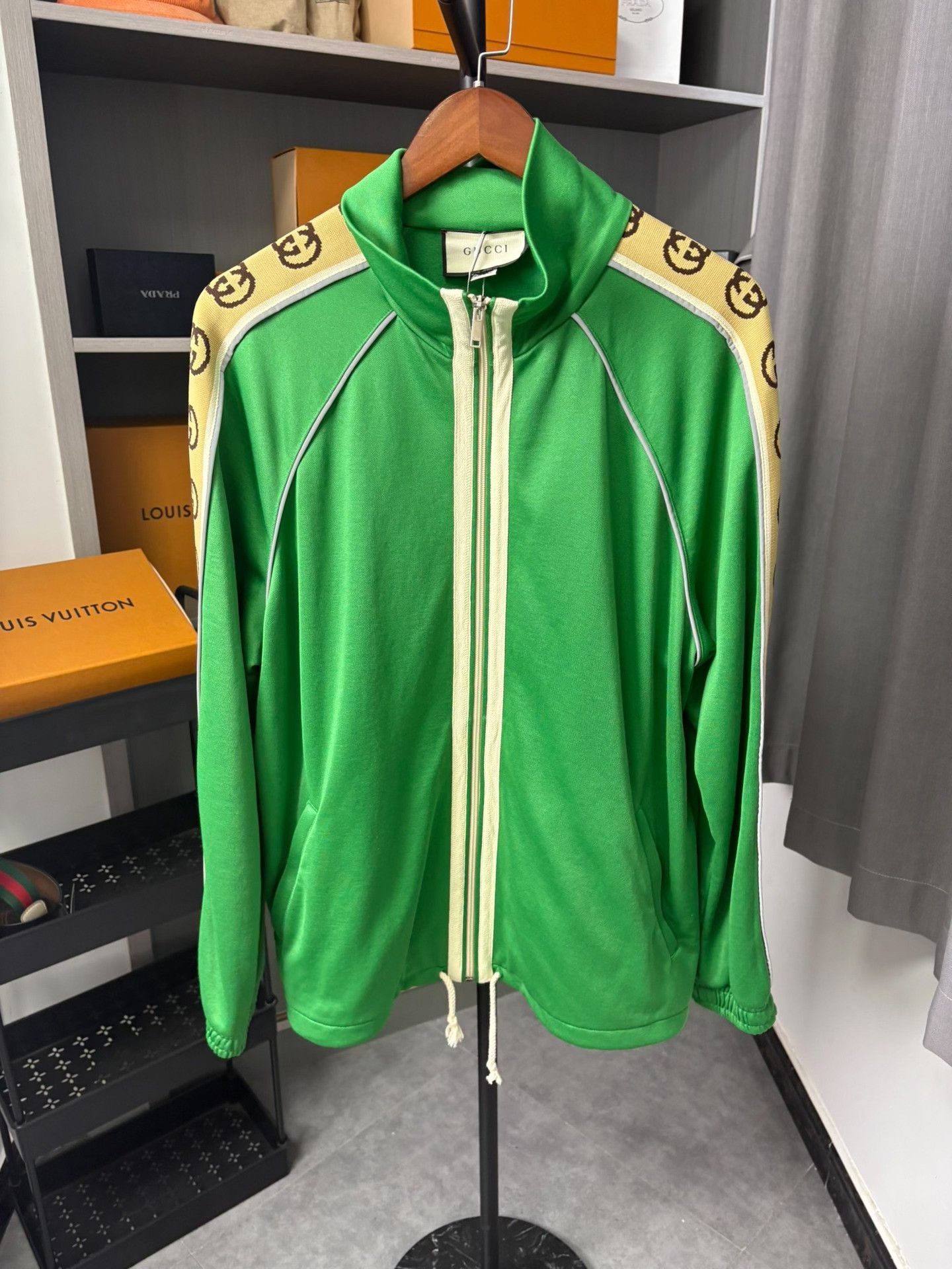 Gucci Gucci Green Light Jacket M Men Size US M / EU 48-50 / 2 - 1 Thumbnail