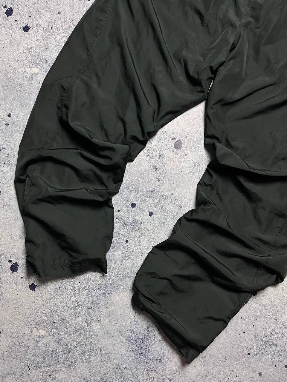 Under Armour Under Armour Waterproof Nylon Sweatpants Drill Y2K Hype Size US 36 / EU 52 - 2 Thumbnail
