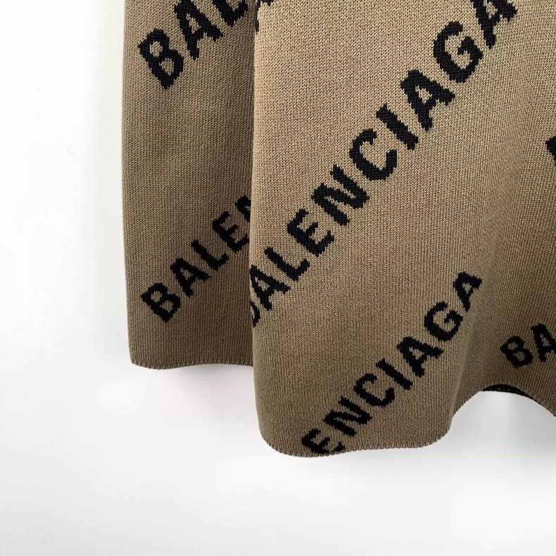 Other Balenciaga Brown logo monogrammed full-print wool crewneck Size US XS / EU 42 / 0 - 4 Thumbnail