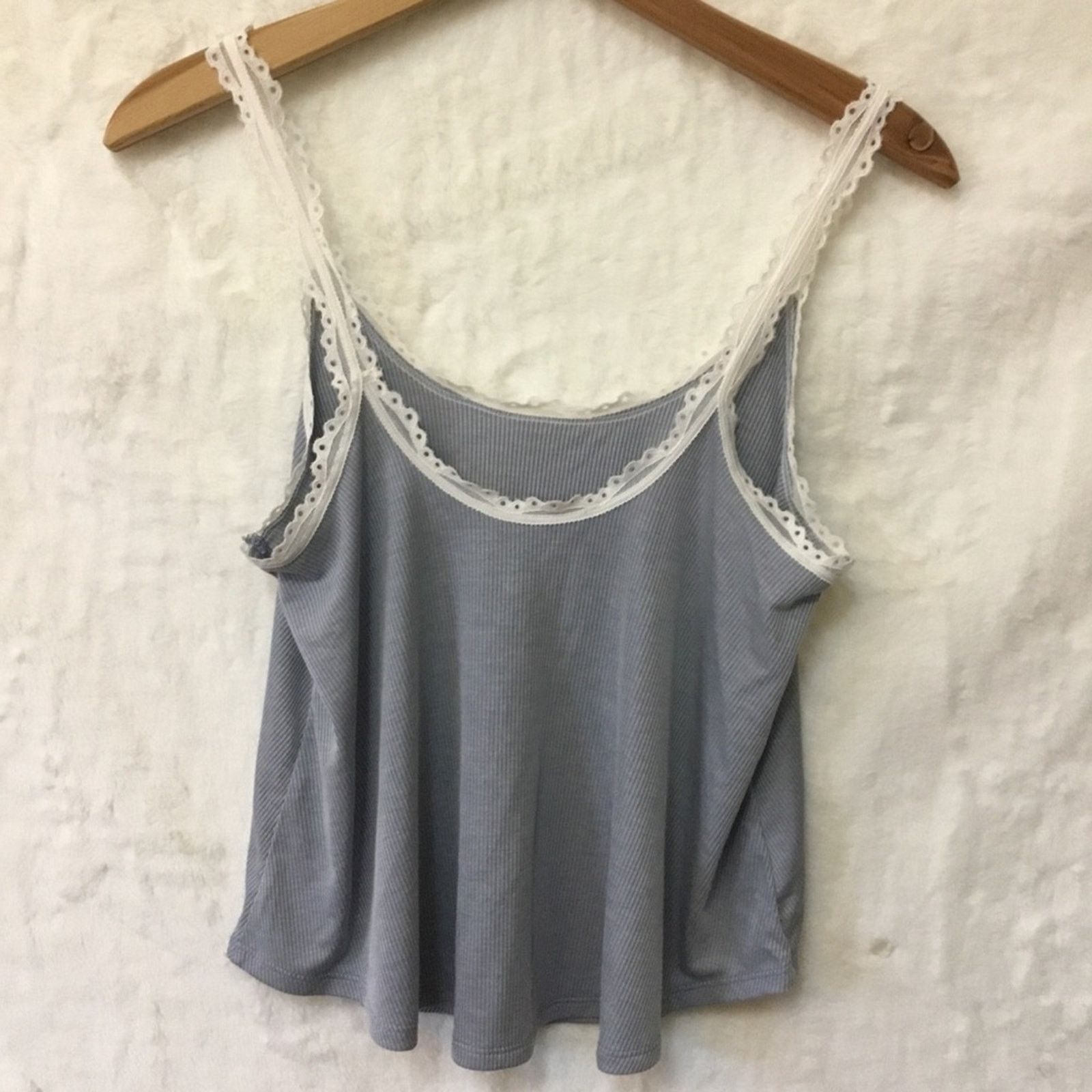 Victoria's Secret Victoria's Secret Gray and White Lace Tank Size XS / US 0-2 / IT 36-38 - 6 Thumbnail