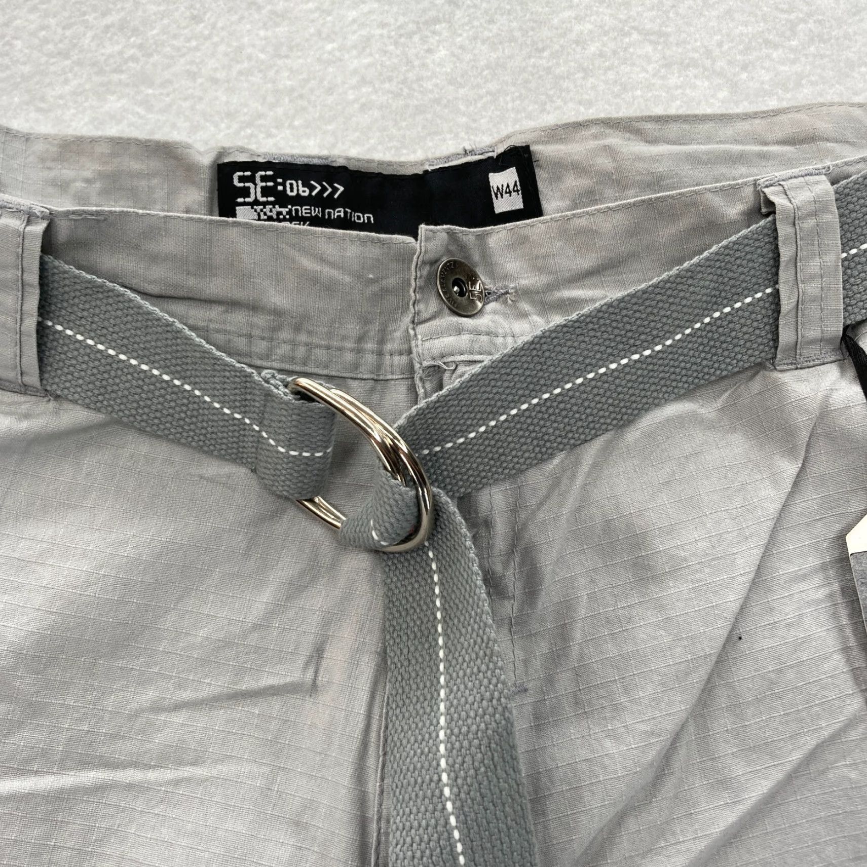 Element Five Elementz Baggy Cargo Shorts Mens 44 Gray Relaxed Fit Belted Y2K Vintage NWT Cargo Shorts Mens 44 Gray Relaxed Fit Belted Y2K Vintage NWT Size US 44 / EU 60 - 5 Thumbnail