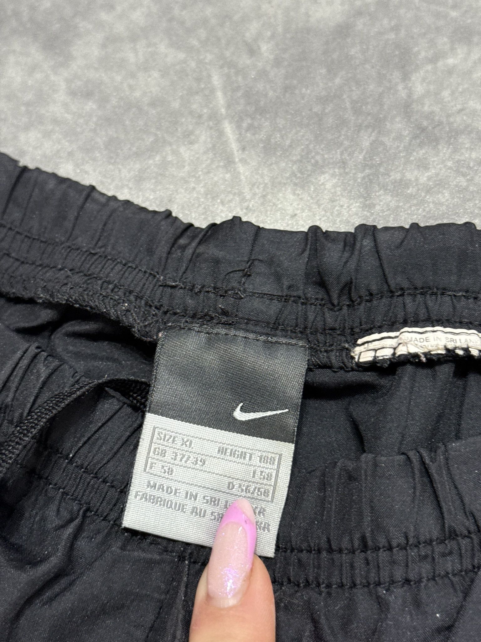 Nike Nike Reflective Nylon Track Pants Black Baggy 00s Smallogo Size US 34 / EU 50 - 8 Thumbnail