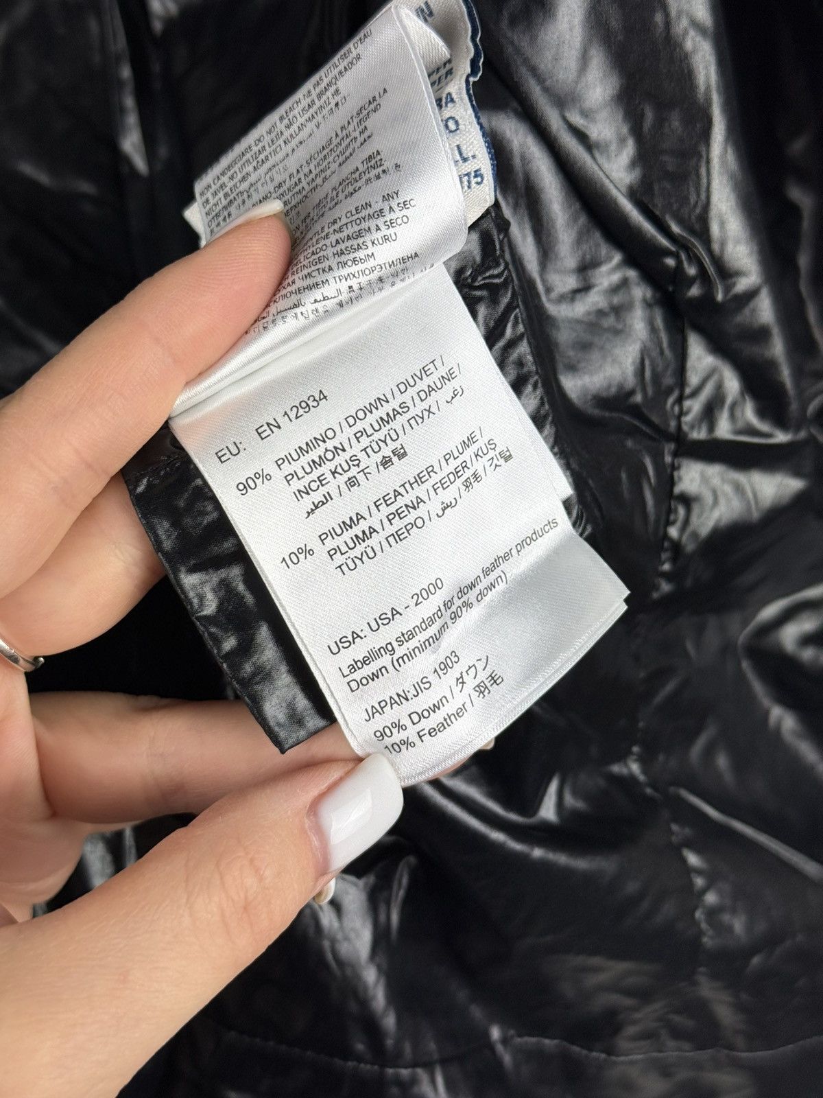 Moncler Moncler Saf Giubbotto Ladies Quilted Down Jacket Size 3 Size L / US 10 / IT 46 - 23 Thumbnail