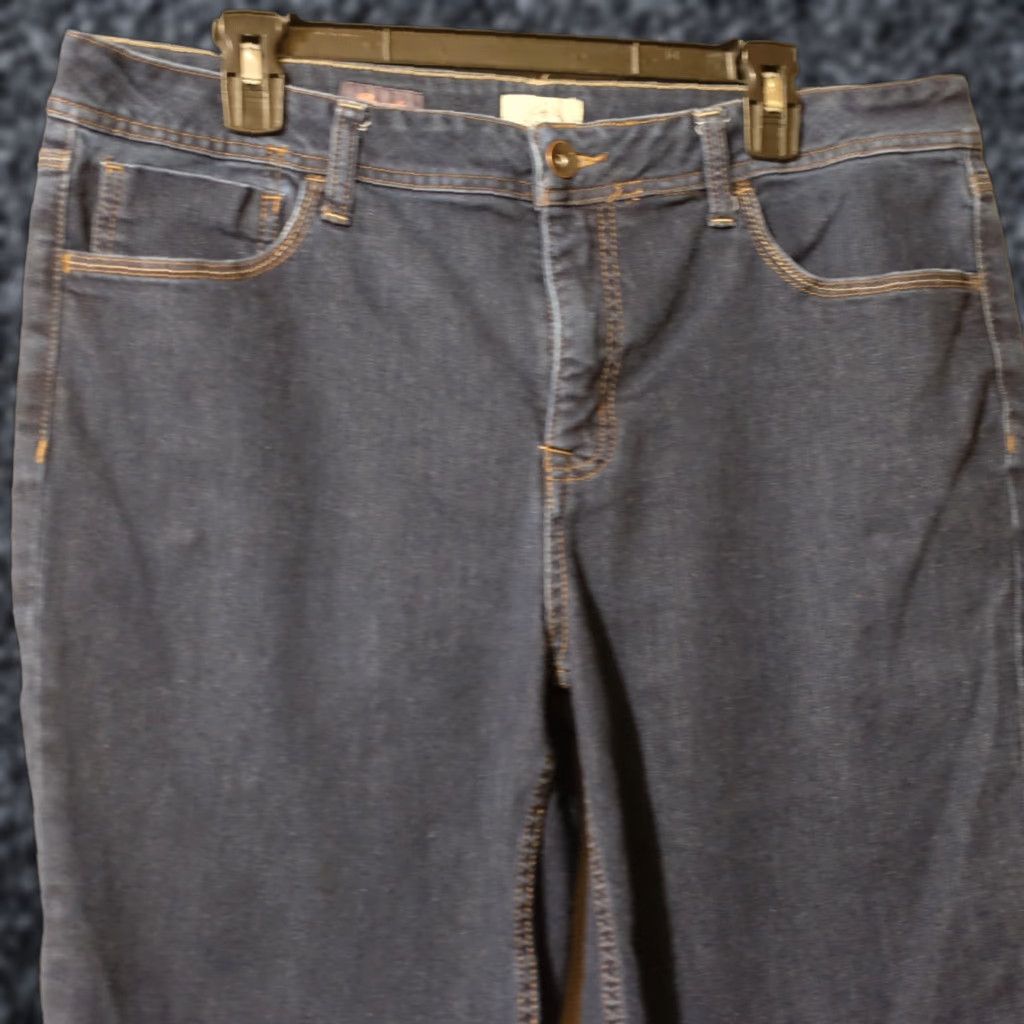 Vintage St Johns Bay Bermuda Jean Shorts Denim Stretch Dark Wash Womens 16 Bermuda DenimStretch DarkWash 16 Womens Jeans Shorts Size 38" / US 16 / IT 52 - 1 Thumbnail
