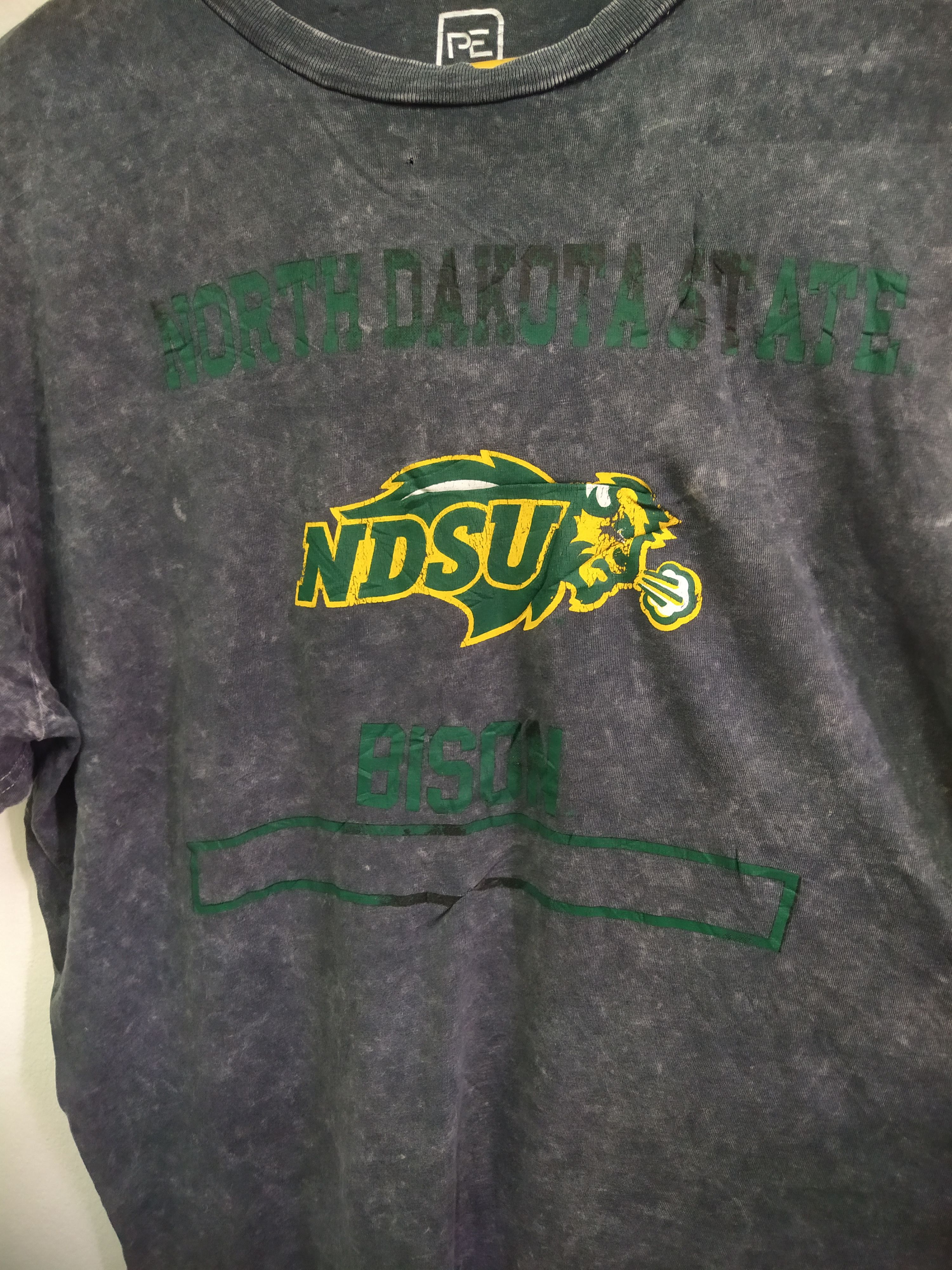 Other North Dakota State Bison NBA Vintage Size US XL / EU 56 / 4 - 5 Thumbnail