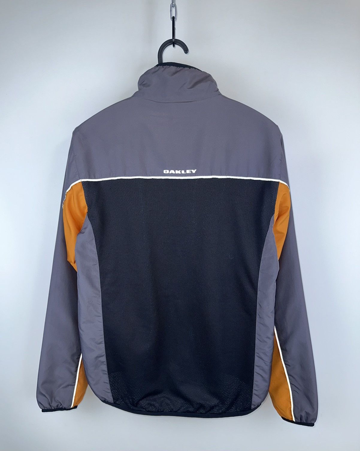 Oakley Rare Oakley Vintage Cycling Jacket S Reflective Windbreaker Size US S / EU 44-46 / 1 - 9 Thumbnail