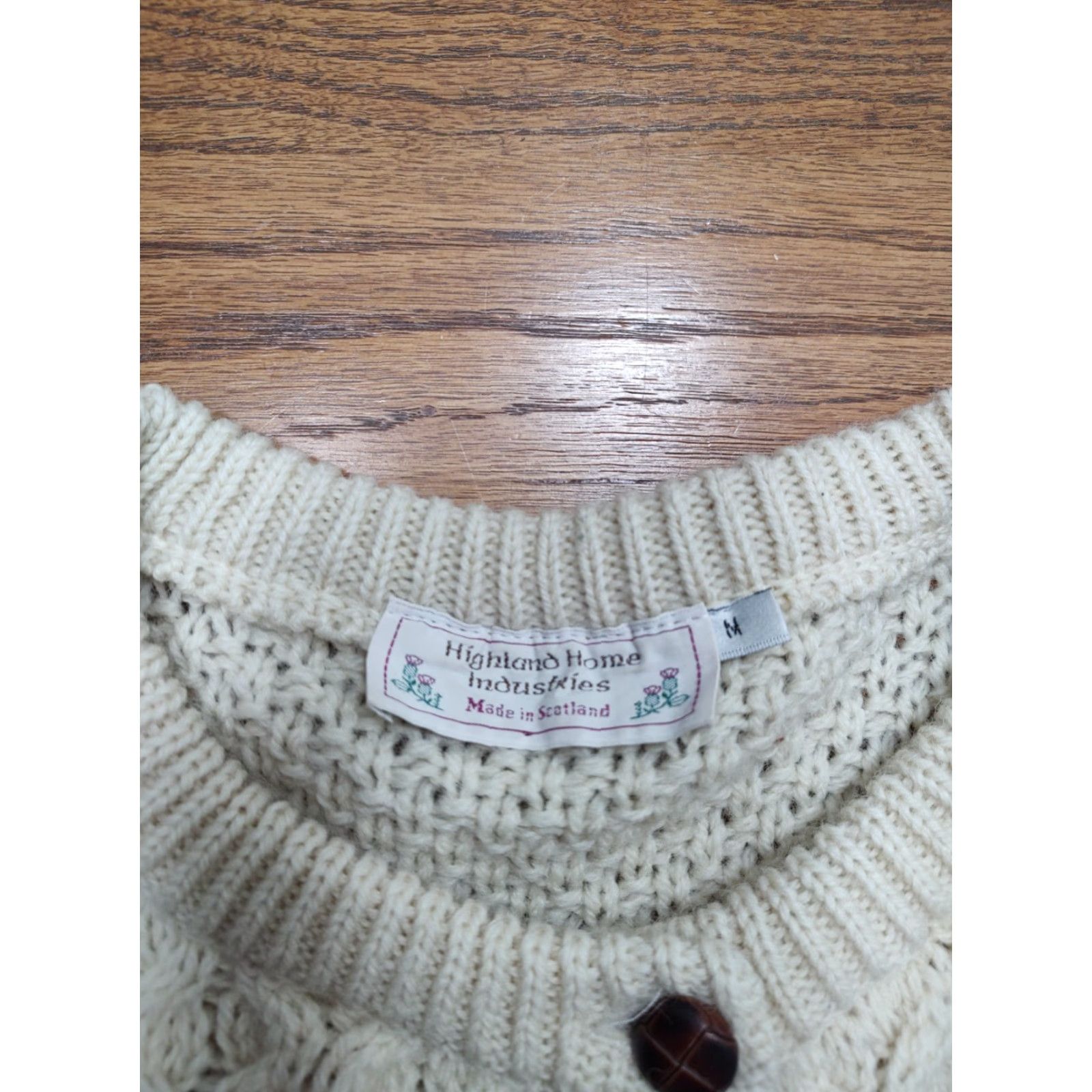 Highland 2000 VINTAGE Highland Cardigan Womens Wool Cable-Knit Sweater Crew Neck M Ivory 90s Nordic Outdoor Size M / US 6-8 / IT 42-44 - 4 Thumbnail