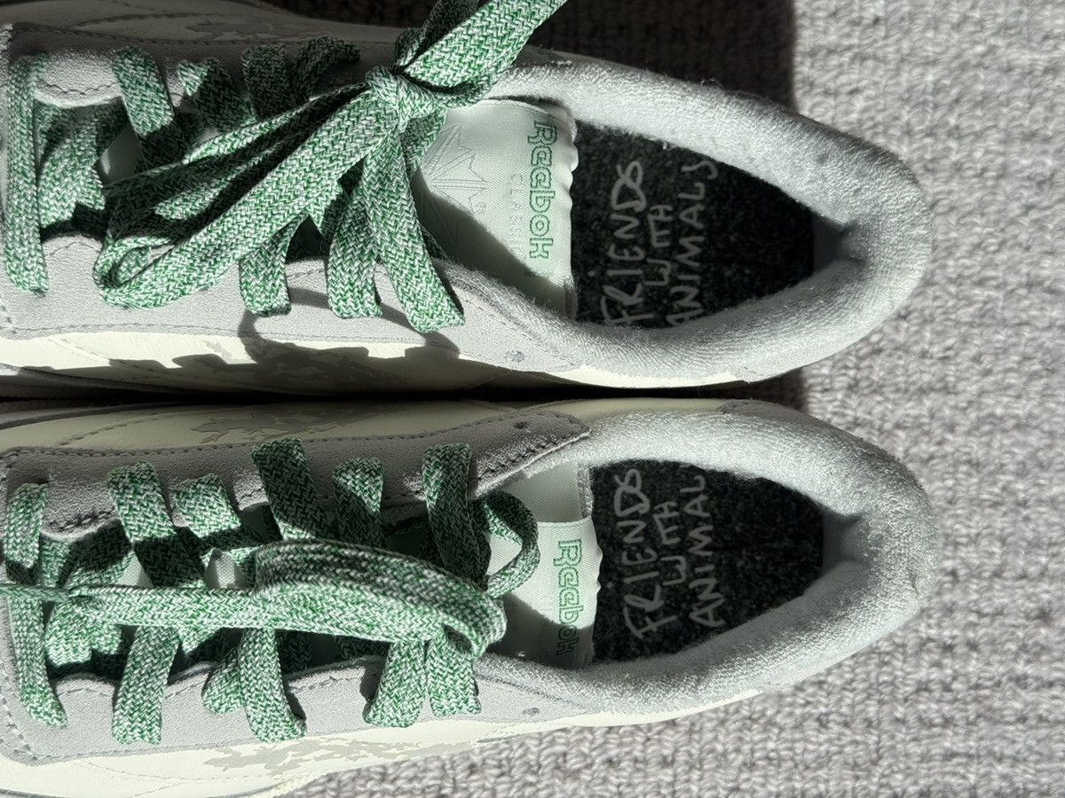 Reebok FRIENDS WITH ANIMALS Club C Size US 9.5 / EU 42-43 - 6 Thumbnail