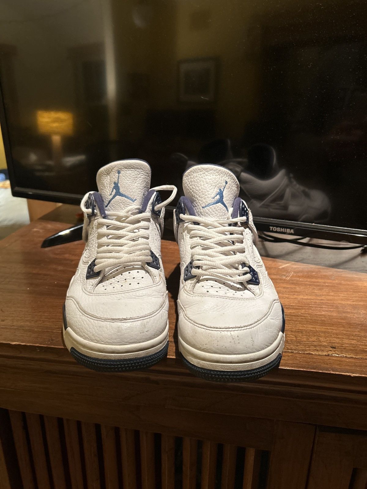 Jordan Brand Jordan 4 Retro Columbia Size US 10 / EU 43 - 3 Thumbnail
