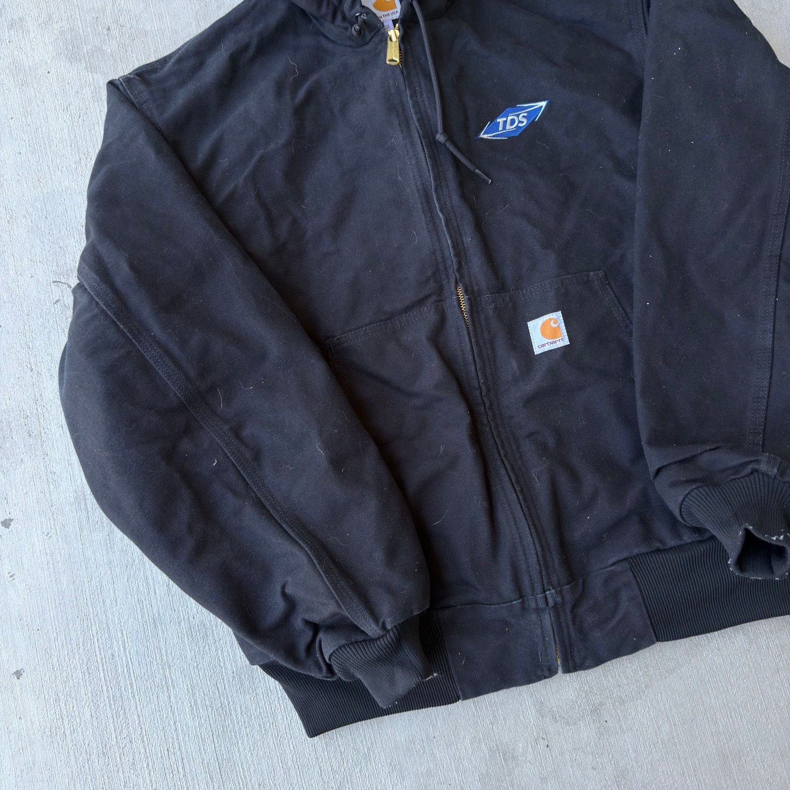 Carhartt × Vintage Carhartt J131 black hooded work wear jacket Size US L / EU 52-54 / 3 - 2 Thumbnail
