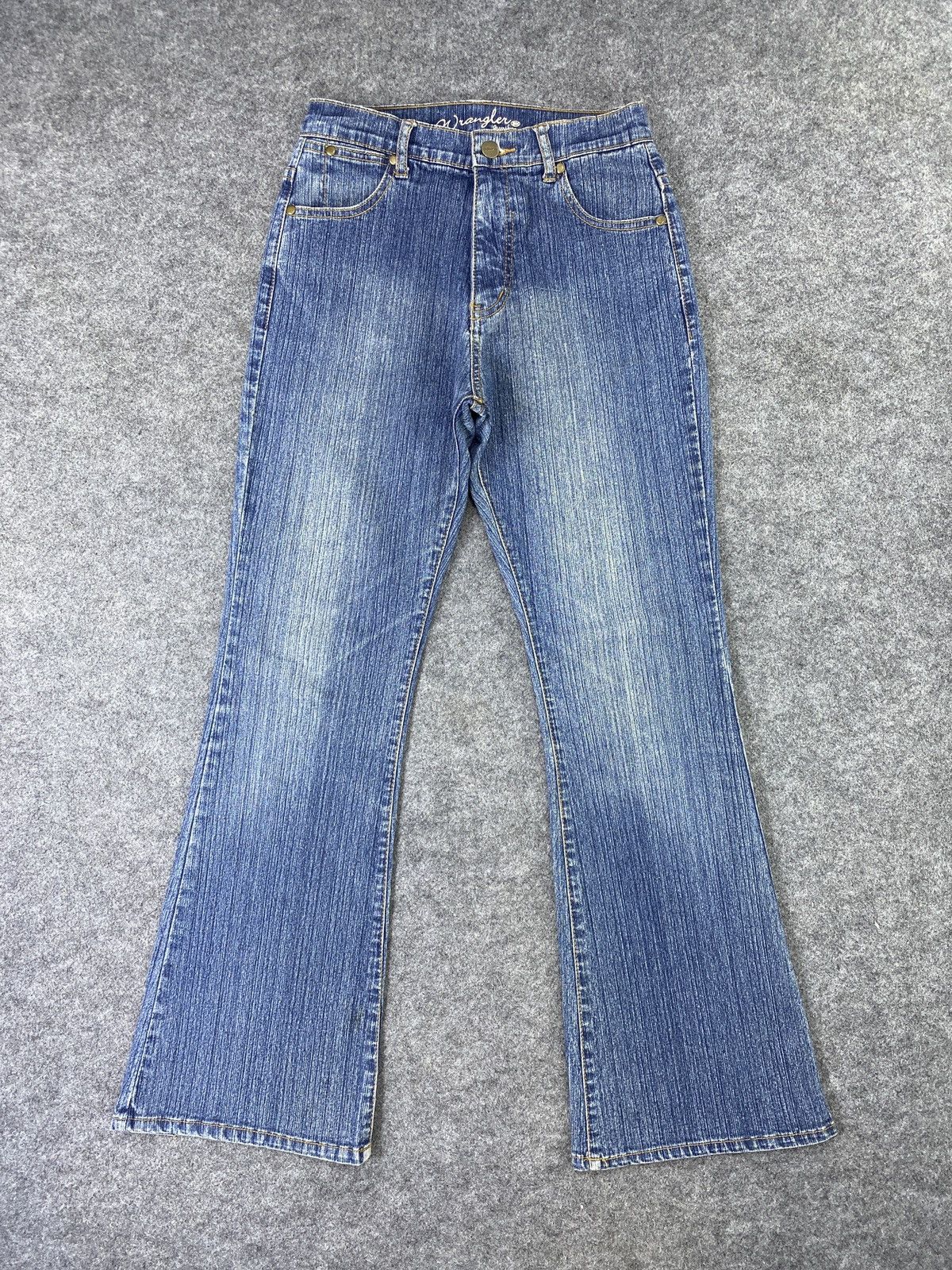 Vintage Wrangler Blue Wash Bootcut Jeans - J1070