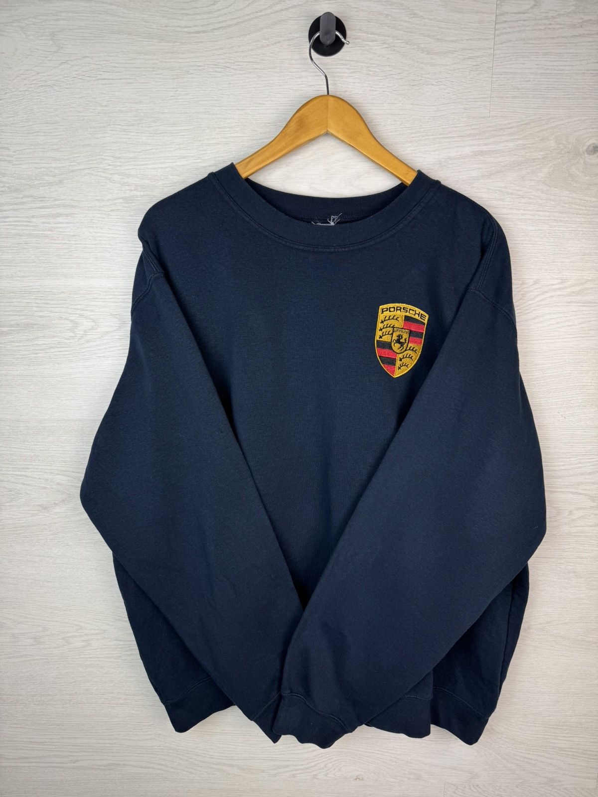 Vintage Vintage Porsche Sweatshirt Navy Embroidered Crest Size US M / EU 48-50 / 2 - 6 Thumbnail