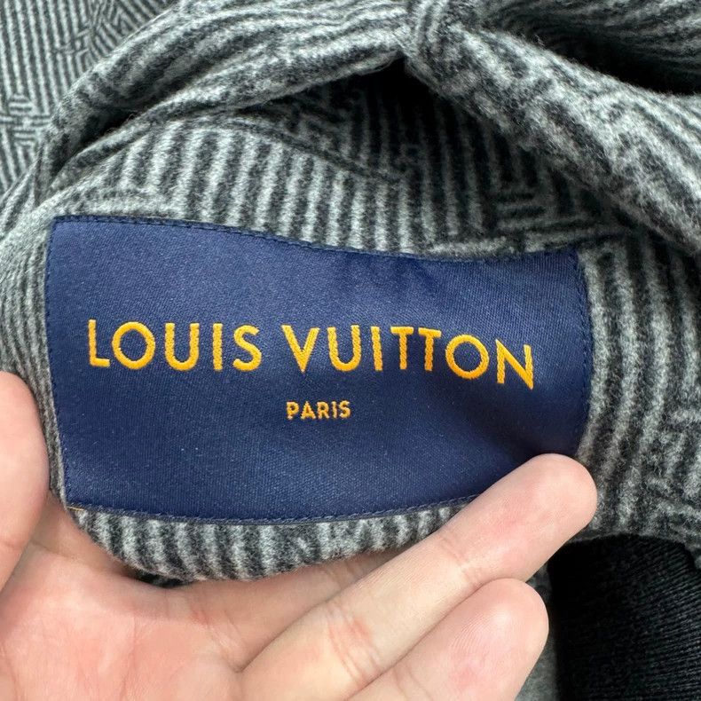 Louis Vuitton Louis Vuitton Wool reversible jacket Nextarrow-2505 Size US M / EU 48-50 / 2 - 3 Thumbnail
