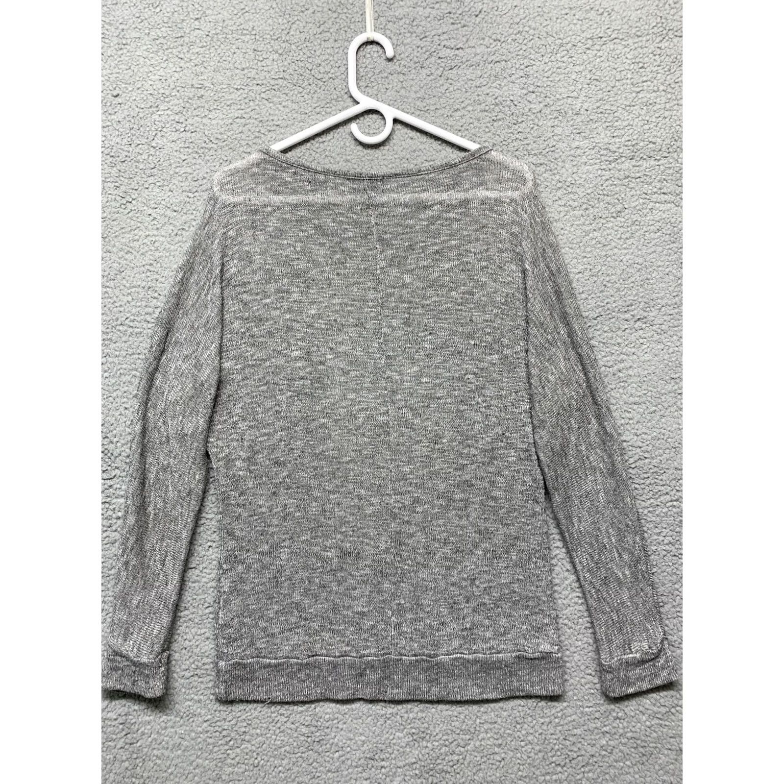 Vintage Charlotte Russe Pullover Top Women’s Sz L Heather Gray White Crocheted Skull USA Pullover Batwing Knit Casual Basic Size L / US 10 / IT 46 - 5 Thumbnail
