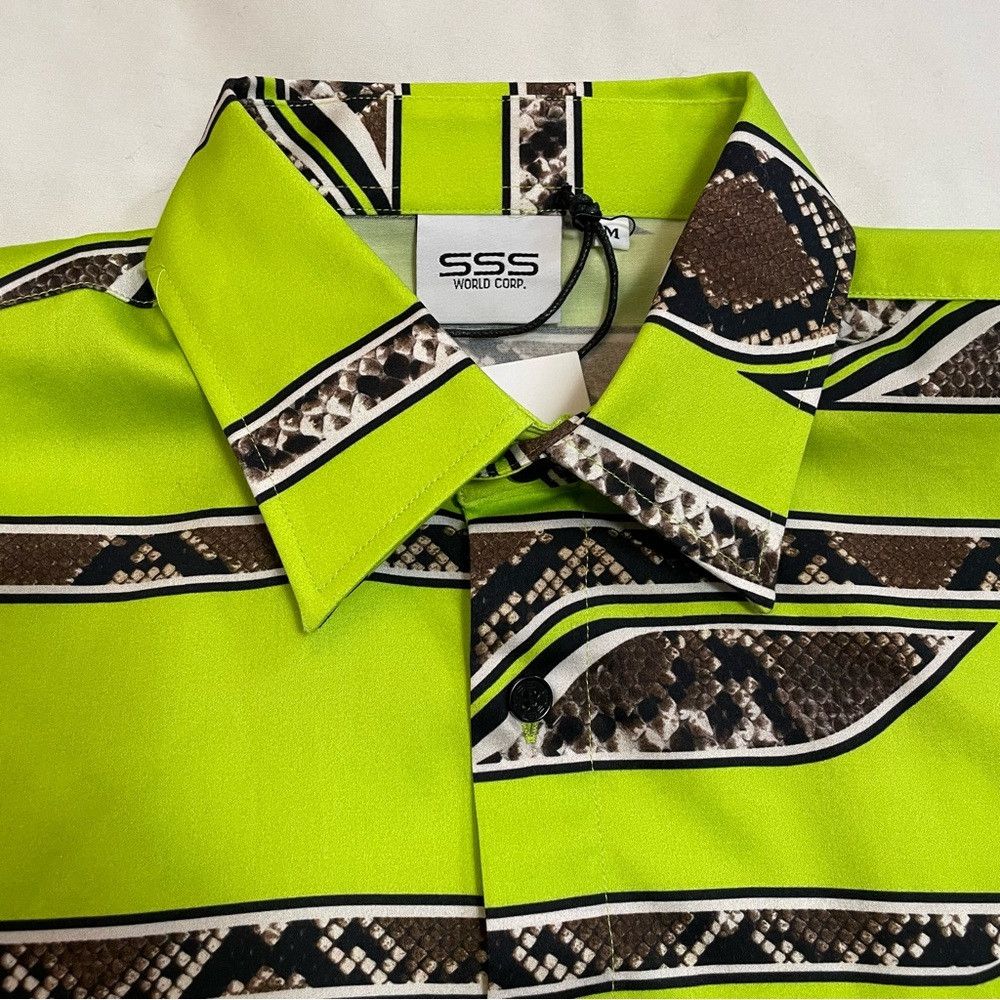SSS World Corp NWT New $225 SSS World Corp Short Sleeve Button Green Snake Size US M / EU 48-50 / 2 - 5 Thumbnail
