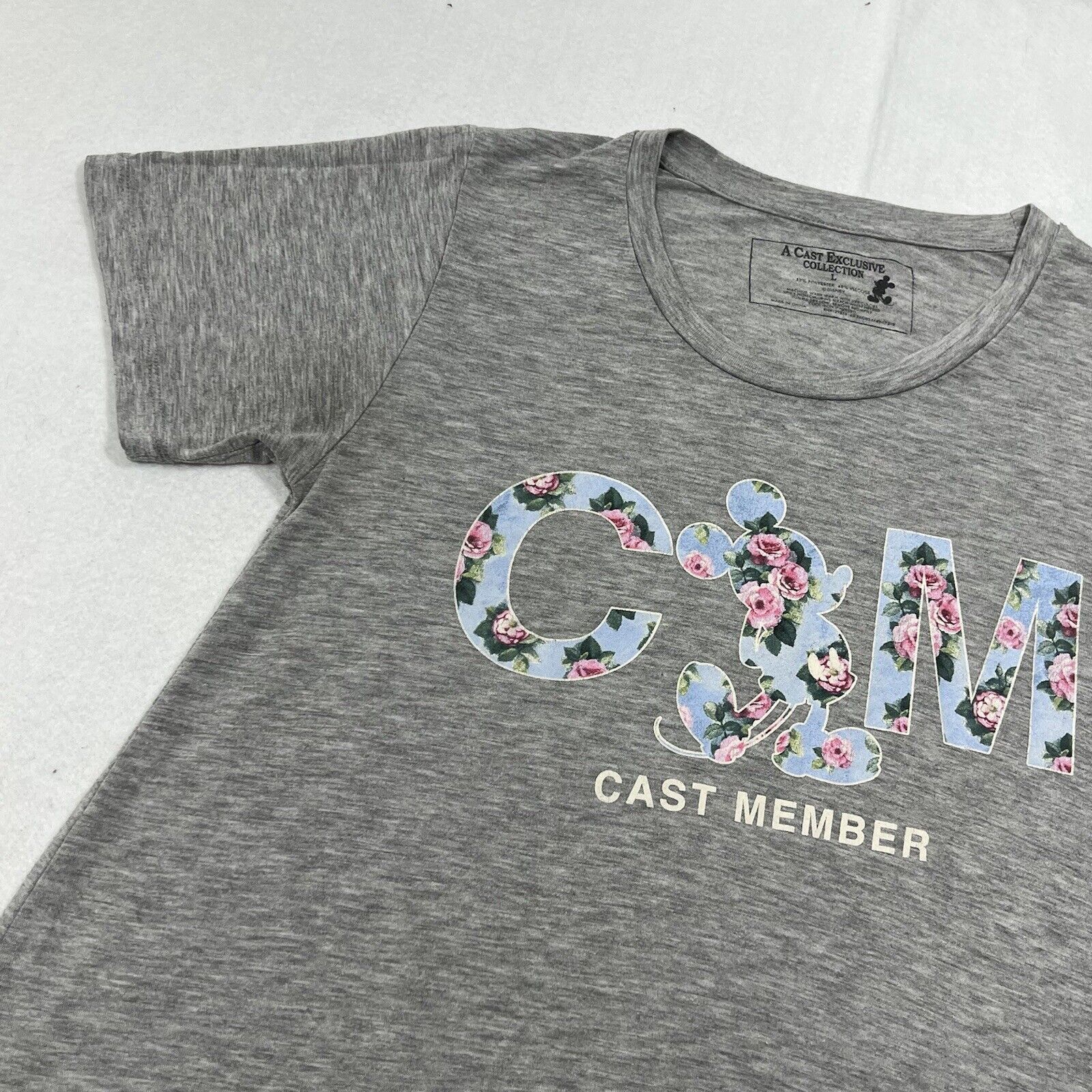 Disney Disney Cast Exclusive Collection Large Gray Floral T Shirt Size L / US 10 / IT 46 - 5 Thumbnail