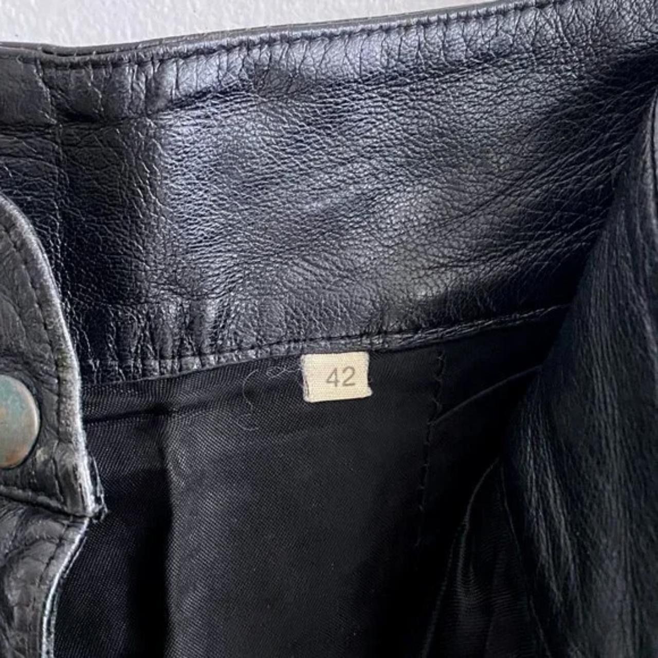 Vintage VINTAGE High Waist Leather Shorts Size 26" / US 2 / IT 38 - 4 Thumbnail