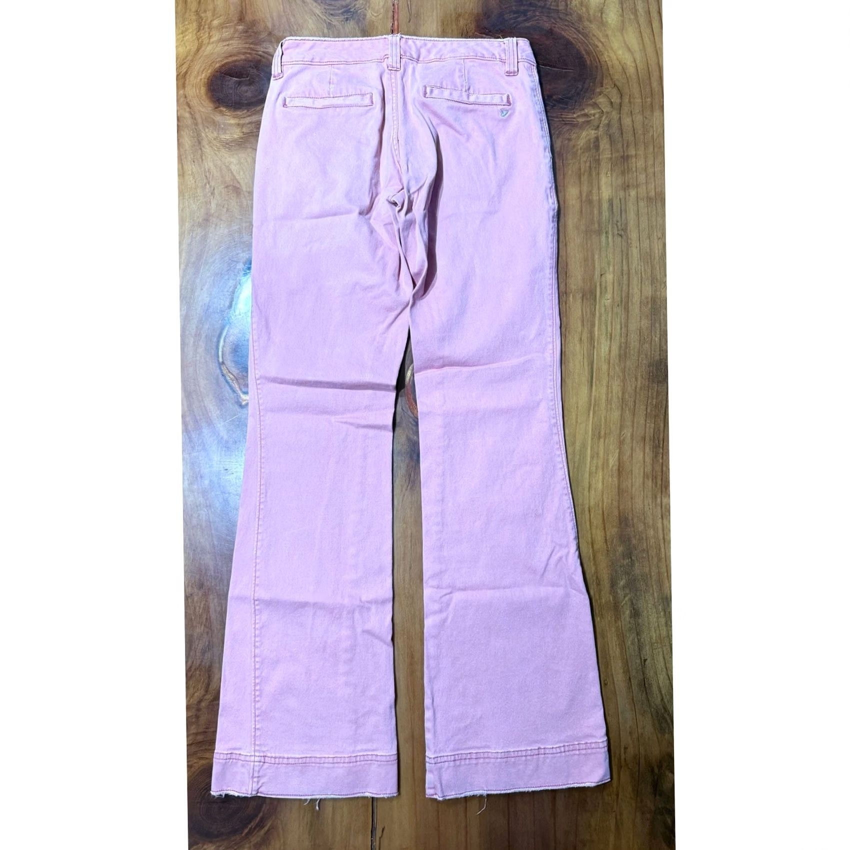 American Eagle Outfitters Item Specifications: Brand: Nike Size 26" / US 2 / IT 38 - 4 Thumbnail