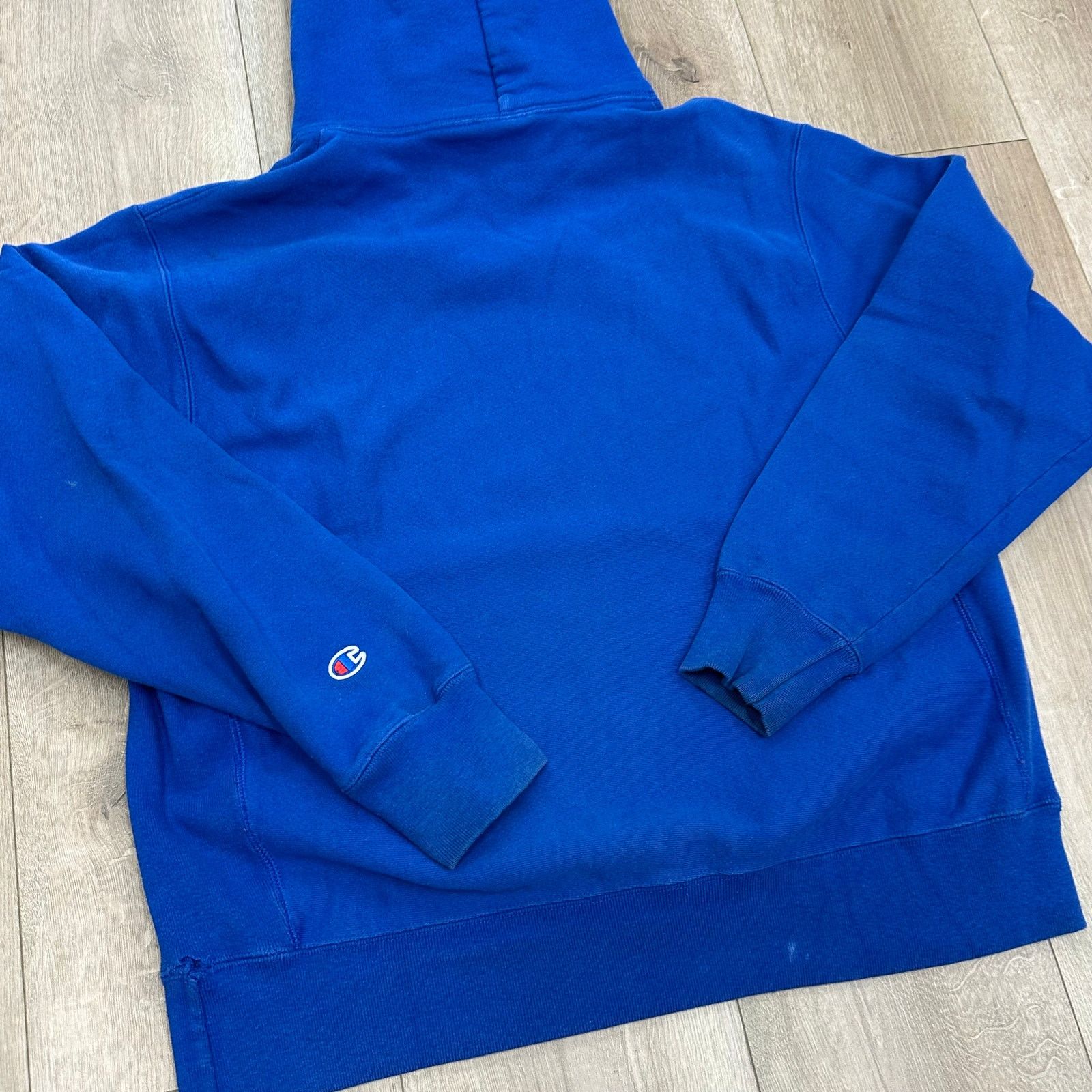 Champion vintage blue Champion reverse weave script Hoodie Sweater Size US L / EU 52-54 / 3 - 10 Thumbnail